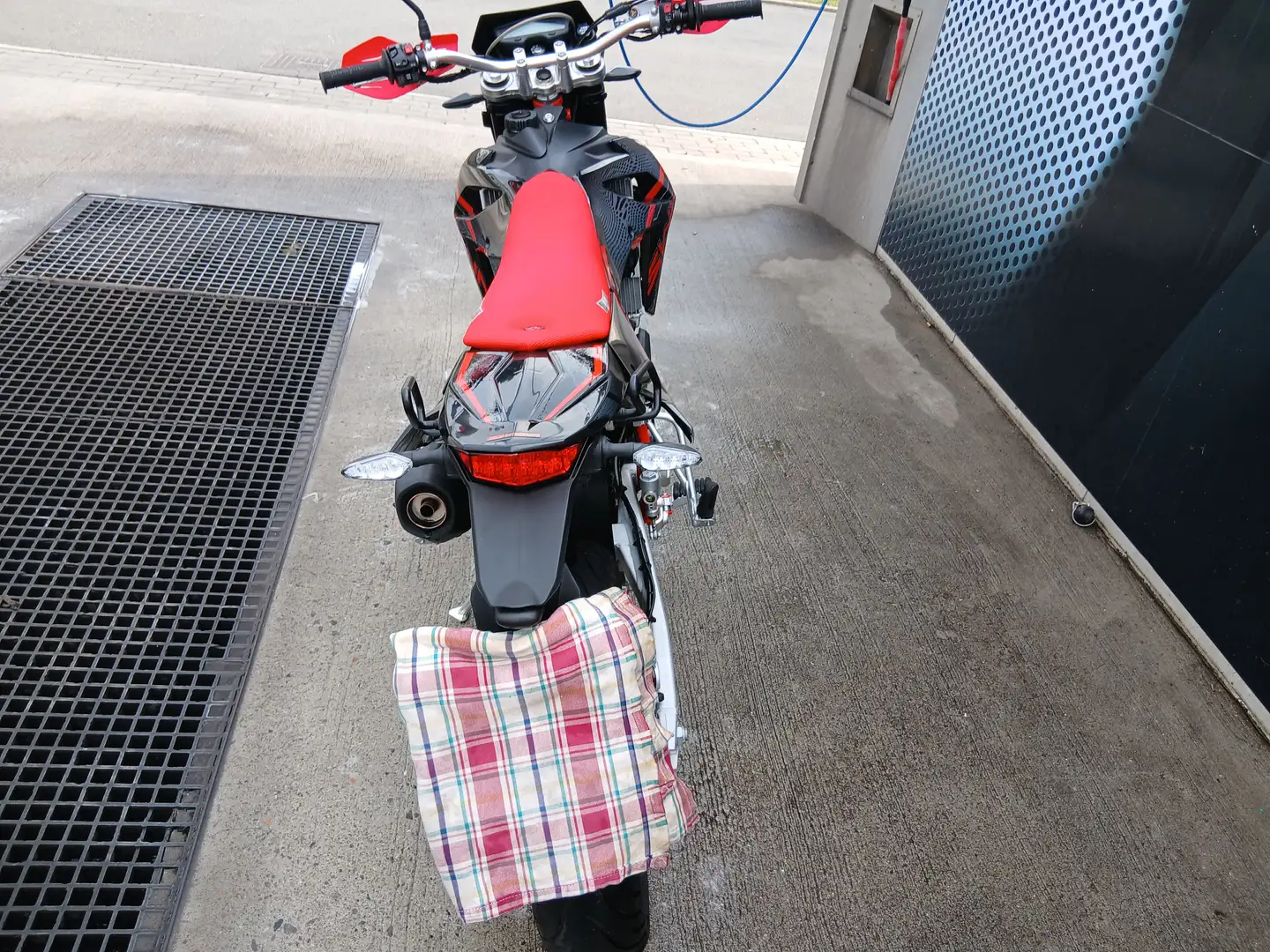 SWM RS 125 R R125 4 tempi Noir - 1