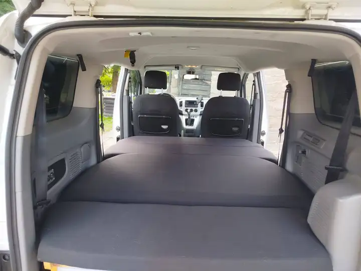 Nissan Evalia 2017, foto 5