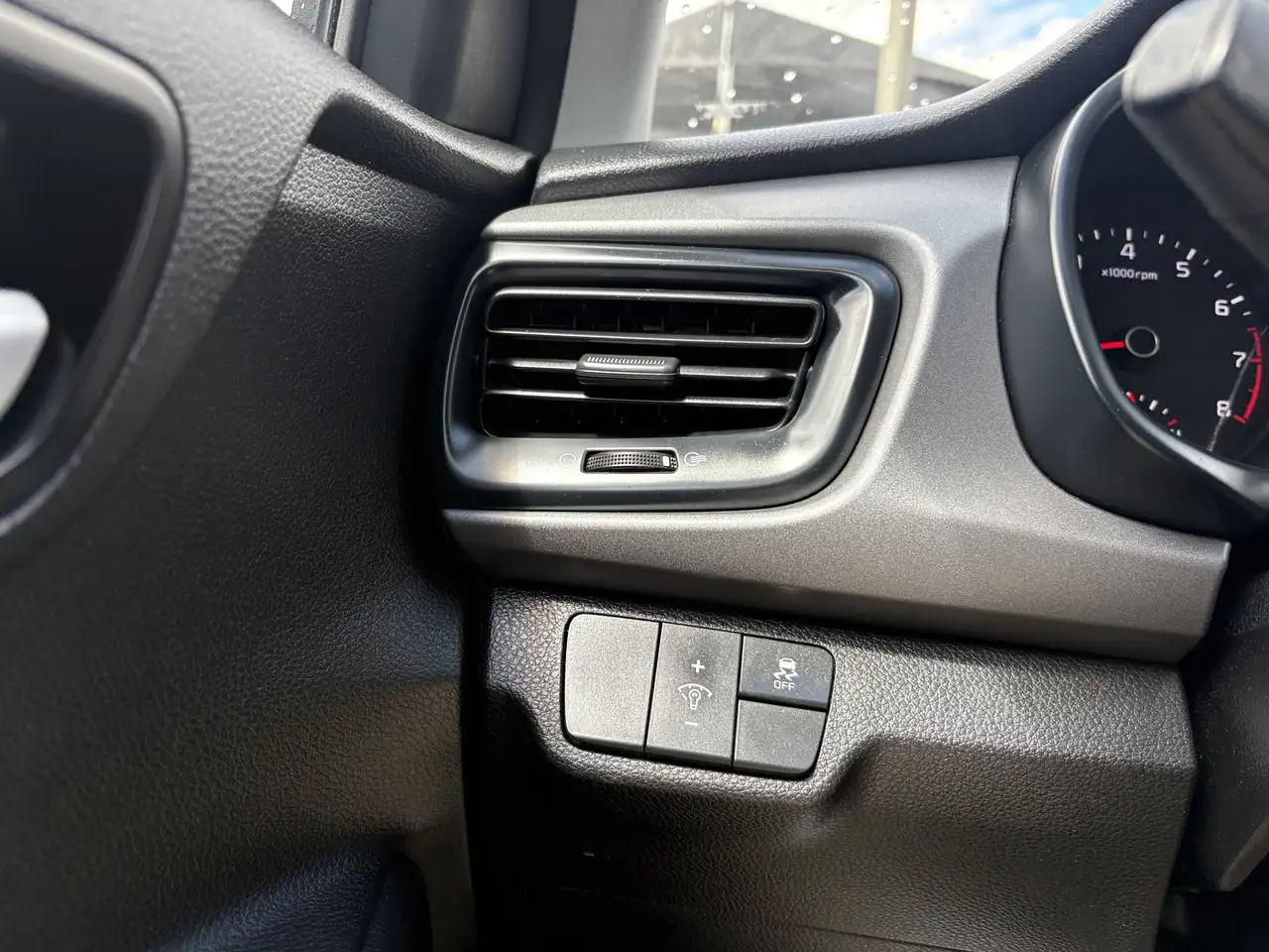 Kia Rio снимка Kia Rio