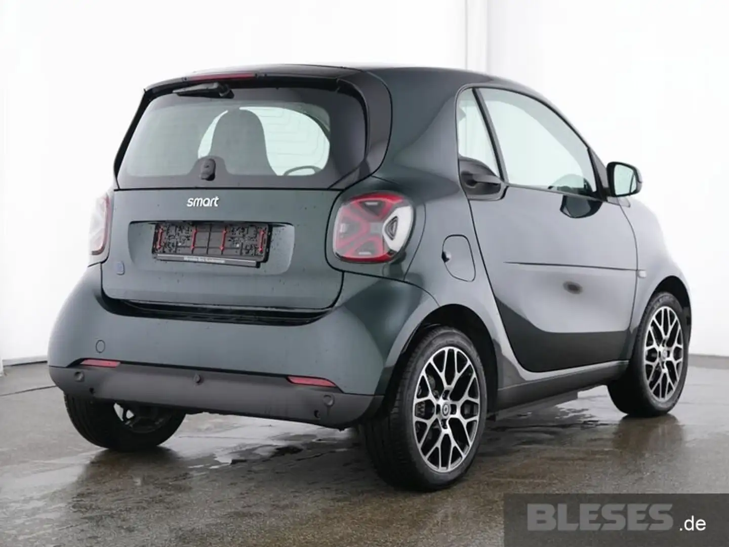smart forTwo smart fortwo EQ Prime Exklusive Plus+22kW+JBL+Pano Grün - 2
