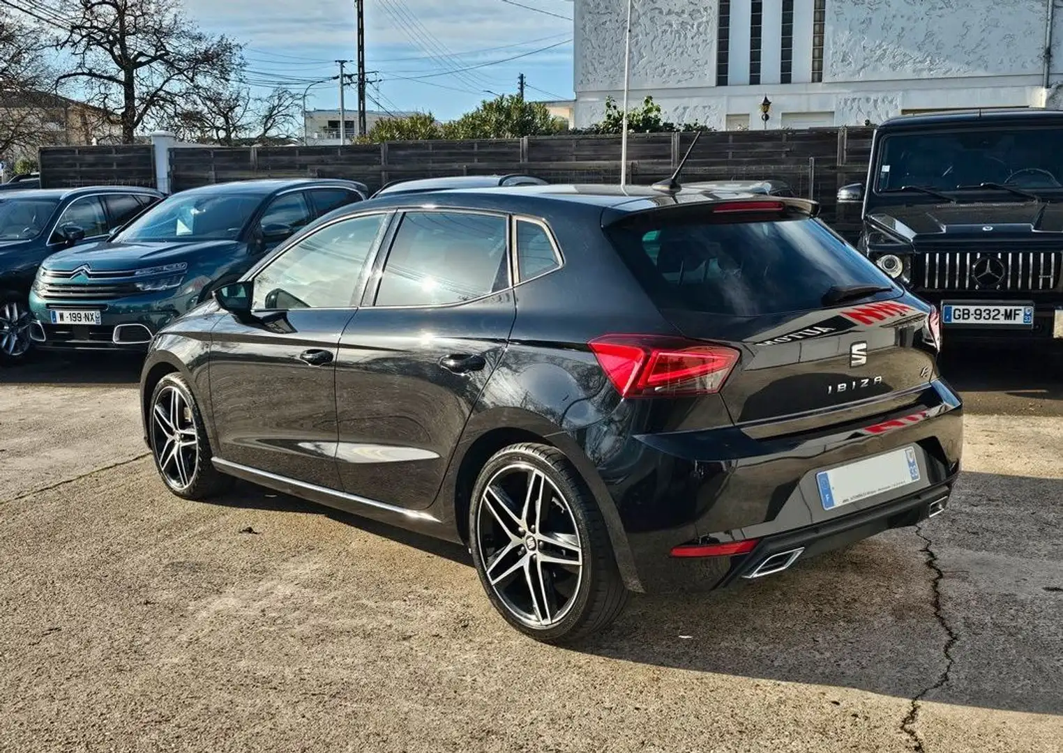 SEAT Ibiza Superbe 1.6 tdi 95cv fr 1°main 58811 kms Schwarz - 2