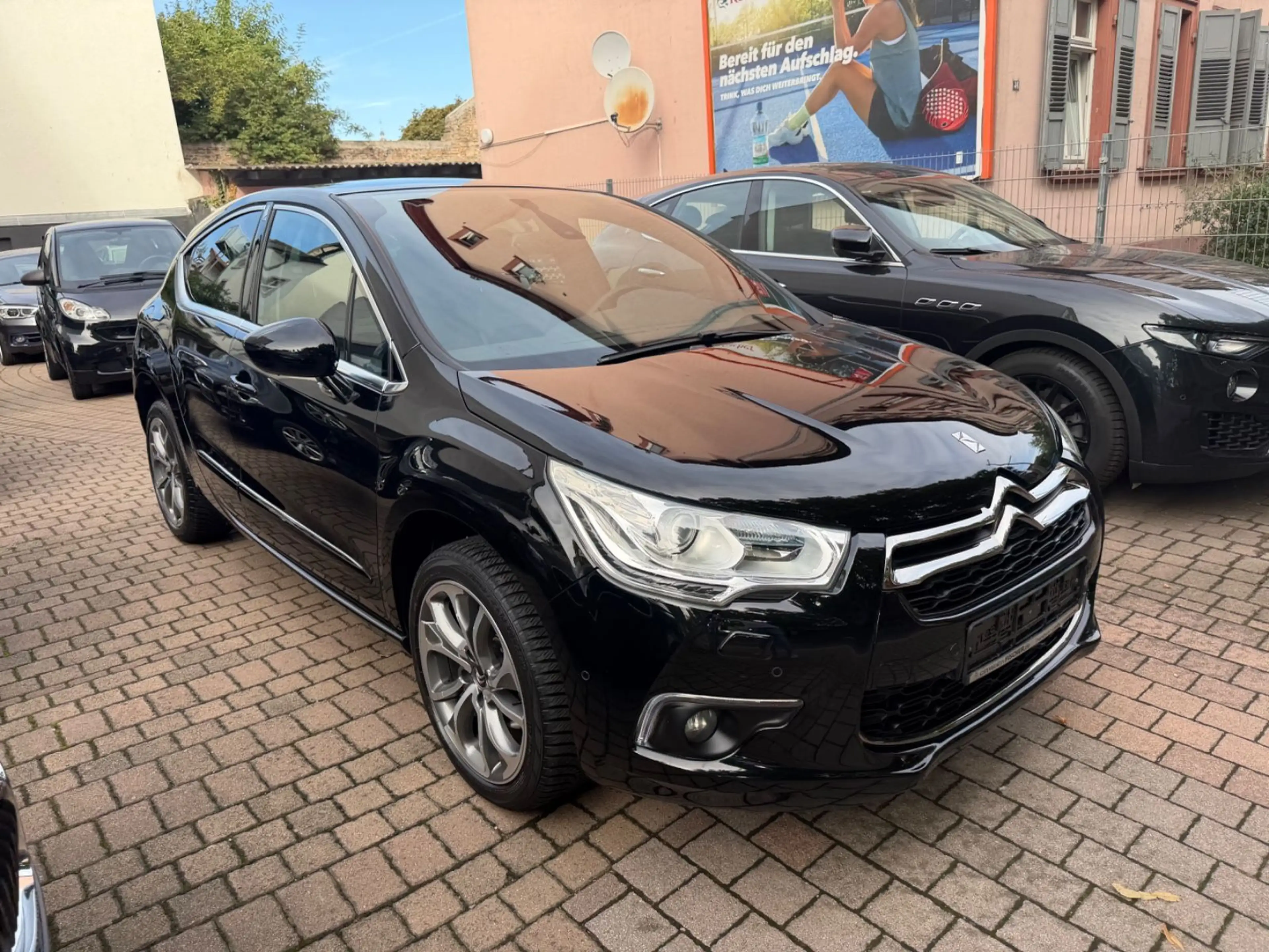 Citroen DS4 SoChic 2.Hand  Scheckheft Bi-Xenon Navi