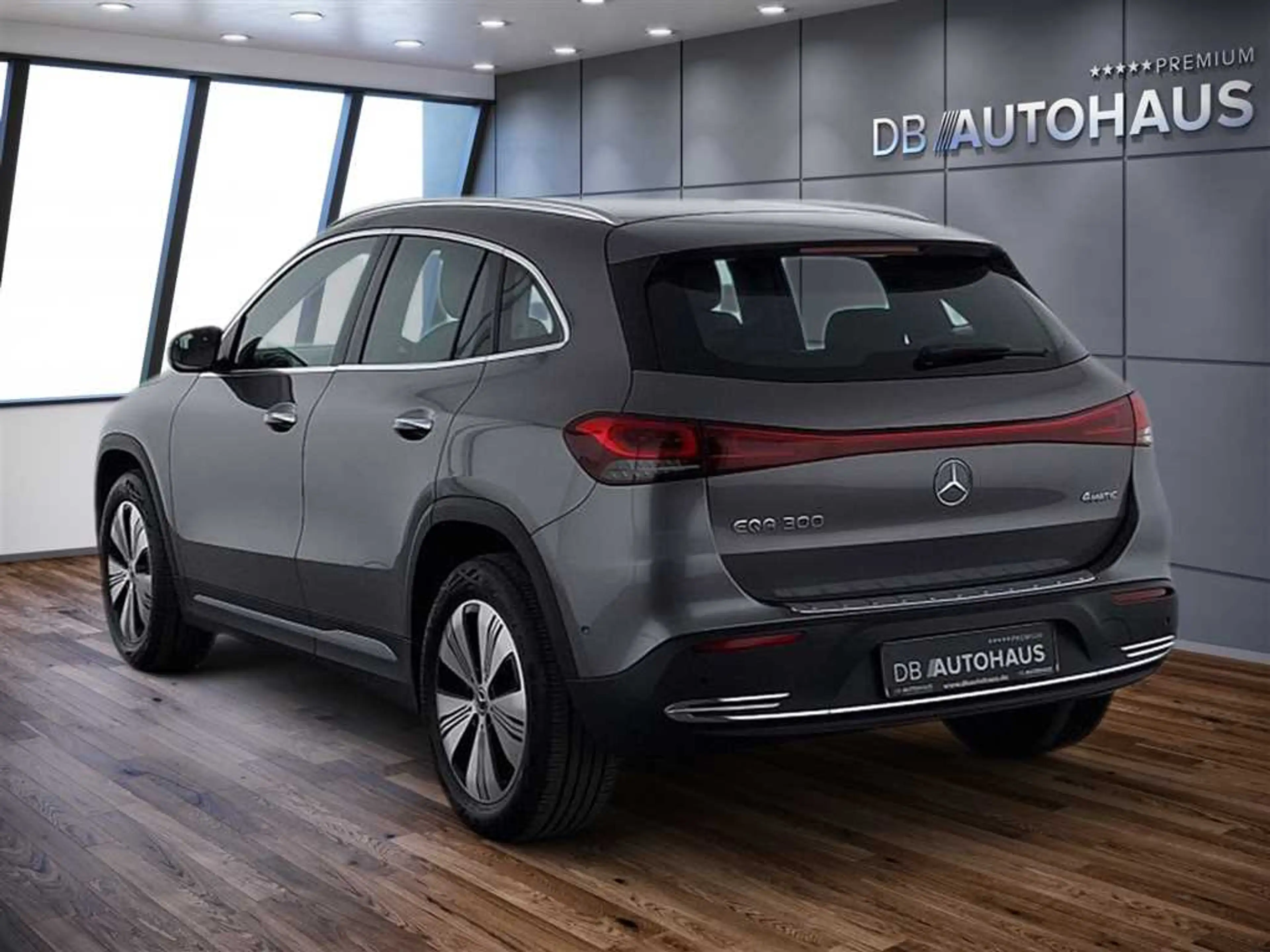Mercedes-Benz EQA 300 4MATIC 67 kWh — photo 6