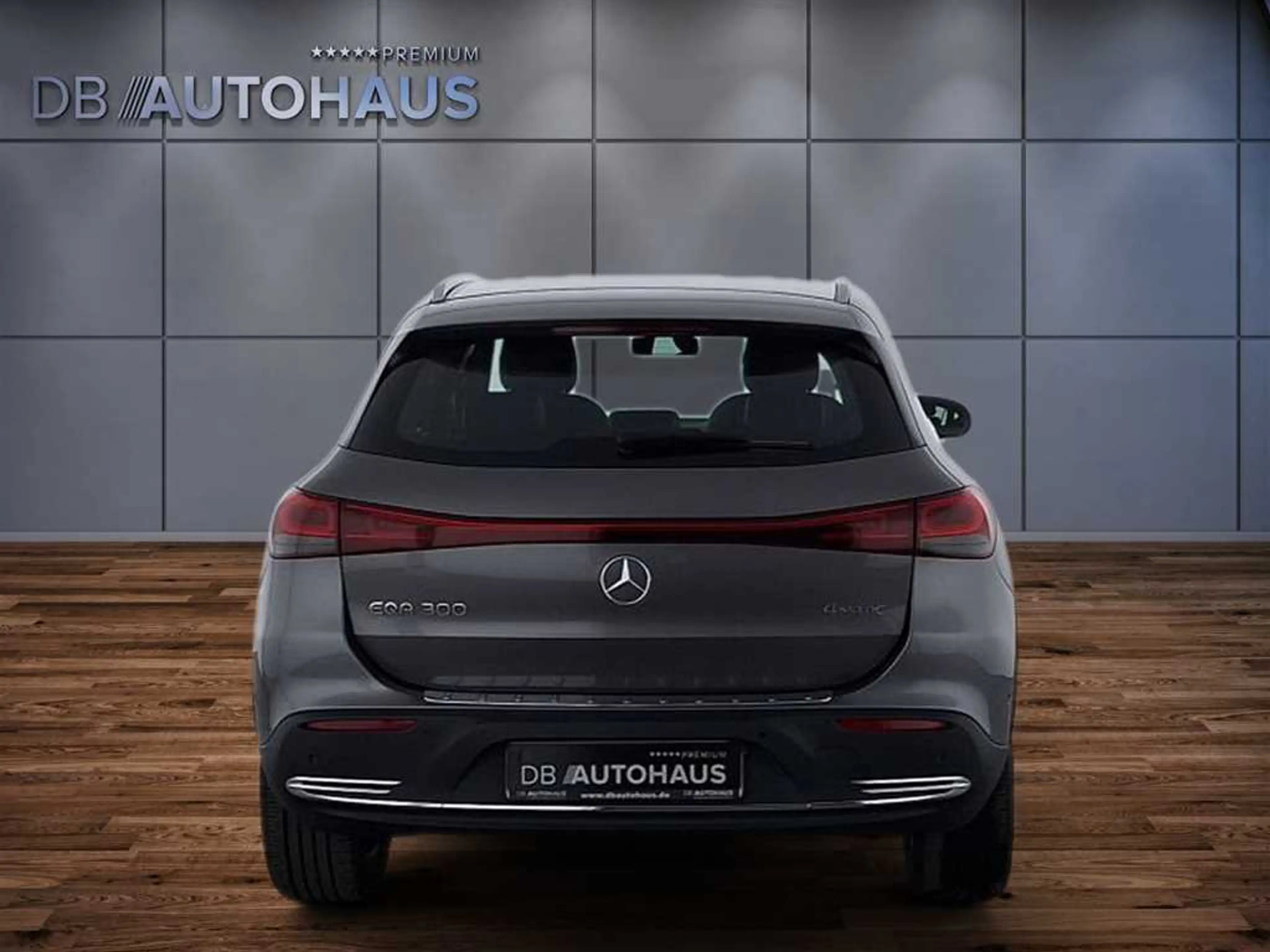 Mercedes-Benz EQA 300 4MATIC 67 kWh — photo 5