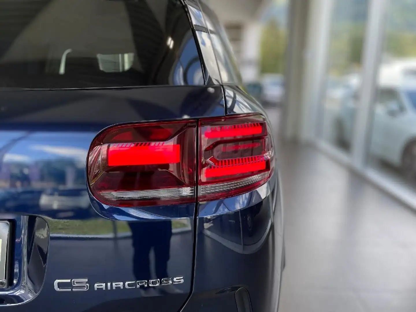 Citroen C5 Aircross HYBRID 225 EAT8 SHINE PACK Blau - 2