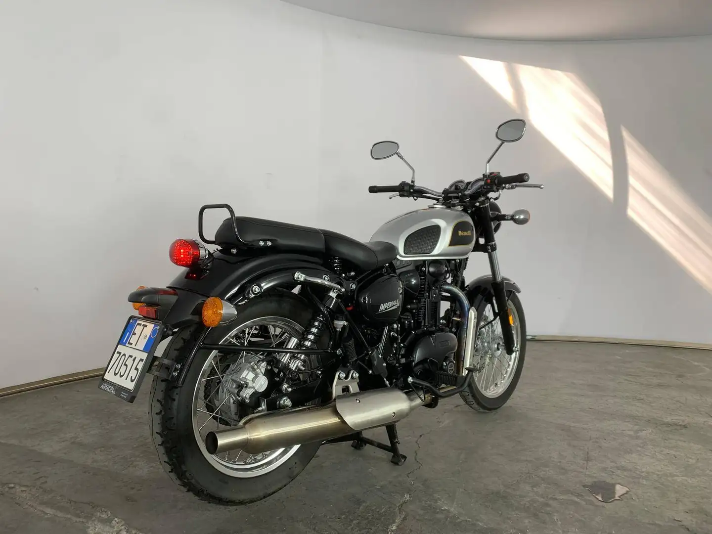 Benelli Imperiale 400 E4 Bílá - 2