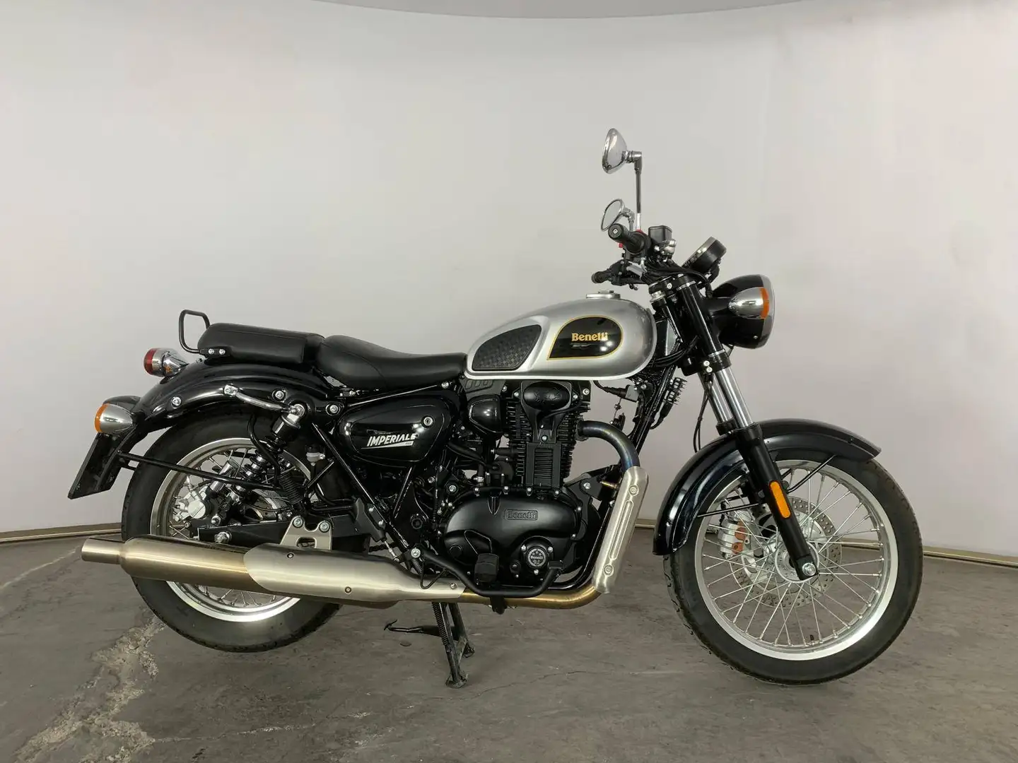 Benelli Imperiale 400 E4 Bílá - 1