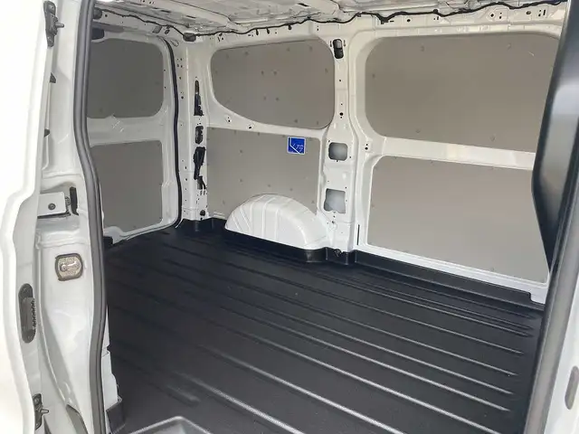 Ford Transit Custom view 5