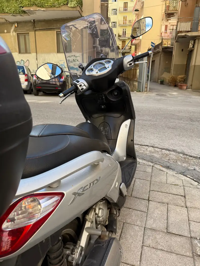 Yamaha X-City 250 Grijs - 2