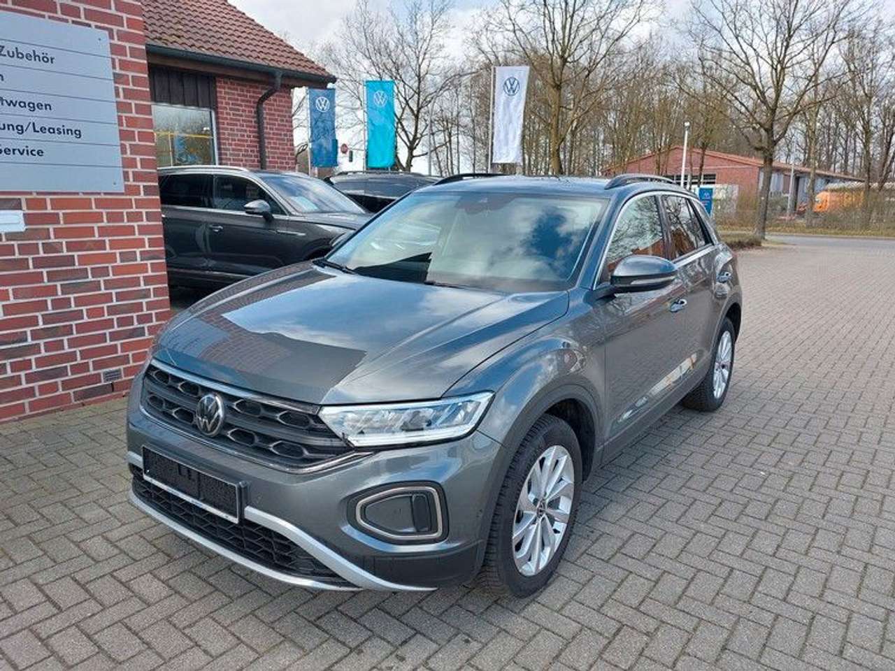 Volkswagen T-Roc 2025 — 1,0 TSI Life Navi*LED*Kamera*Sitzhzg*