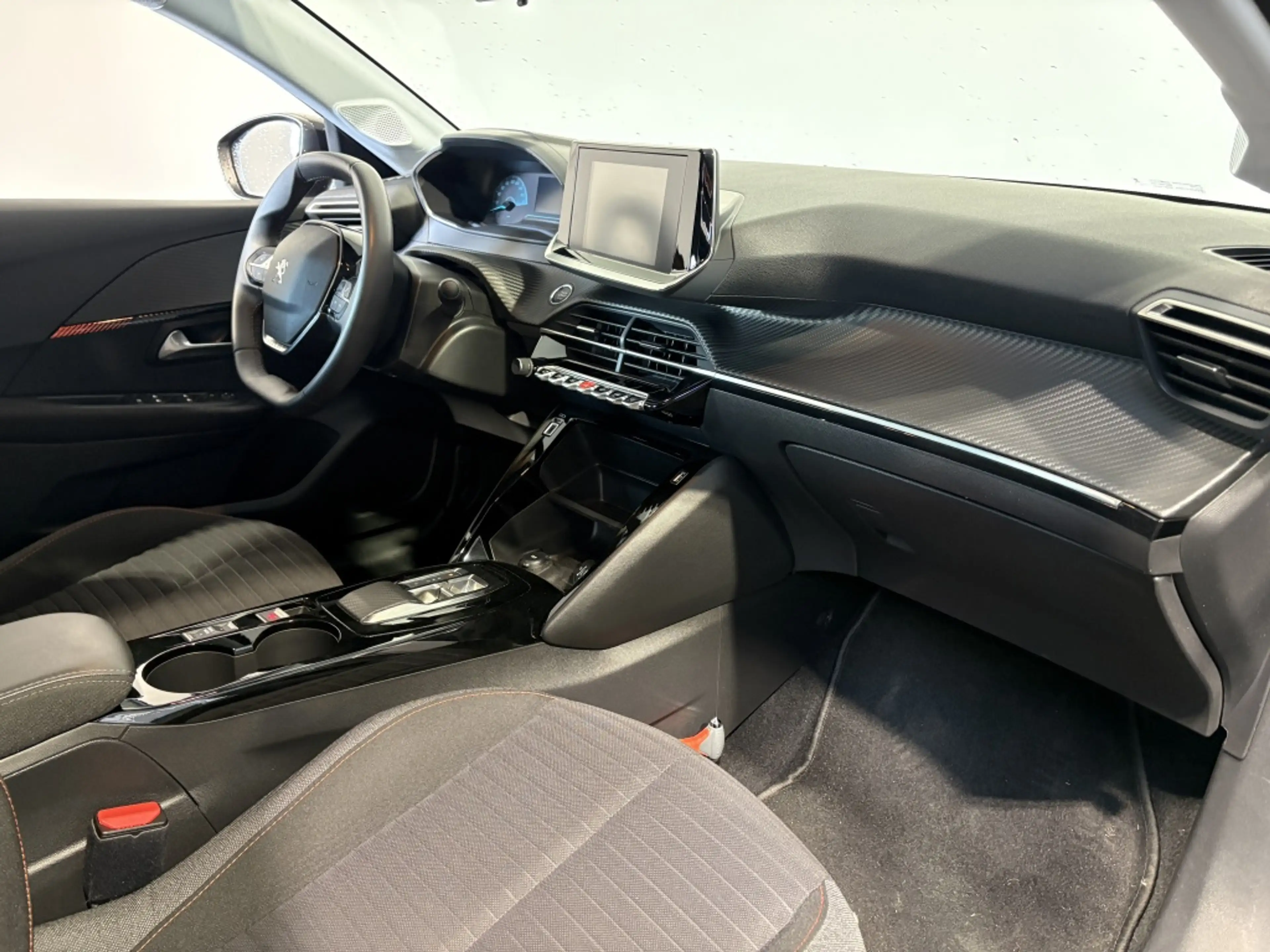 Peugeot e-208 50 kWh SOH 95% | Carplay | Lane Assist | Cruise co — photo 15