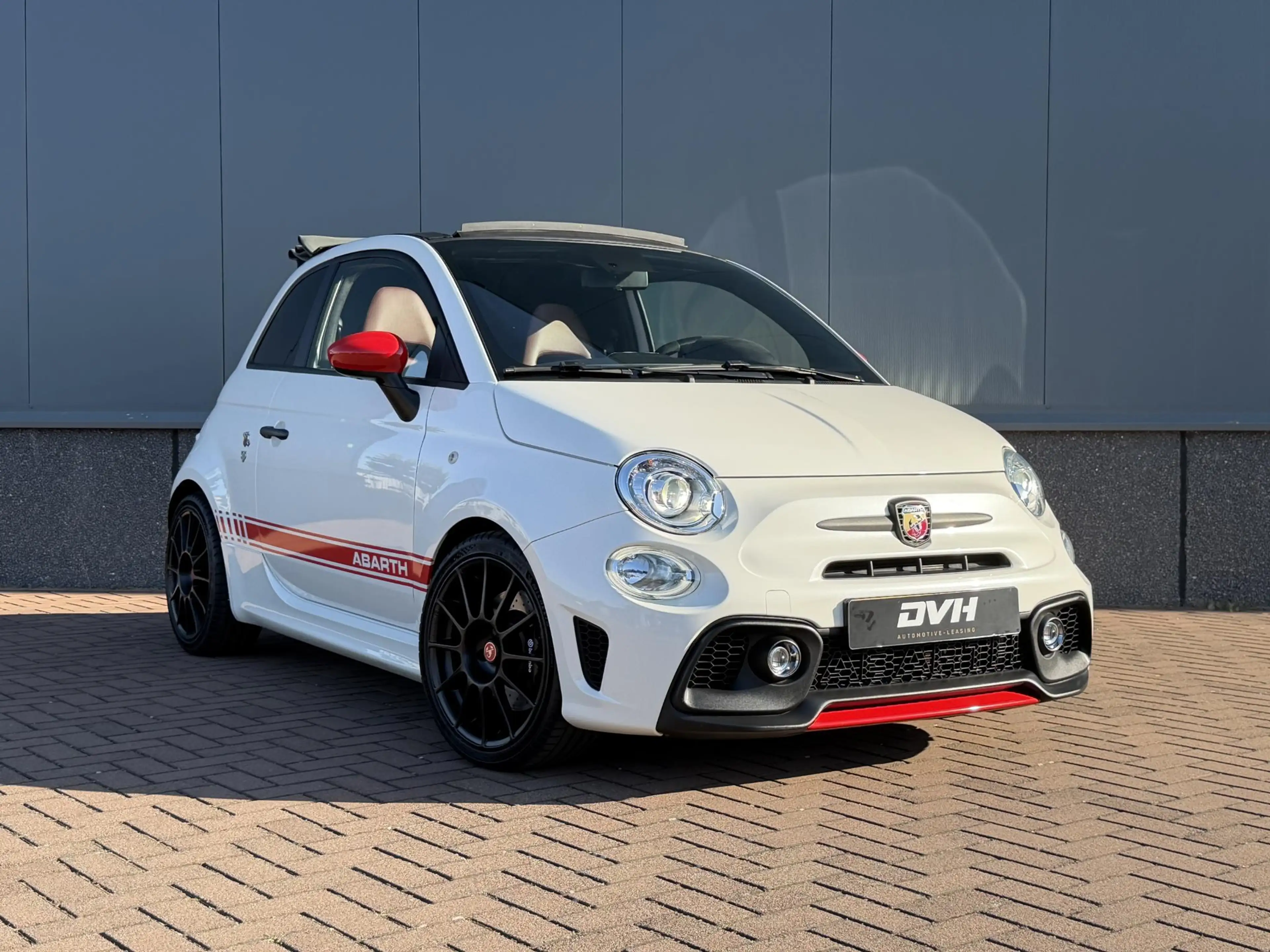 Abarth 595C 1.4 T-Jet Competizione BEATS | CARBON | BI-XENON — photo 3