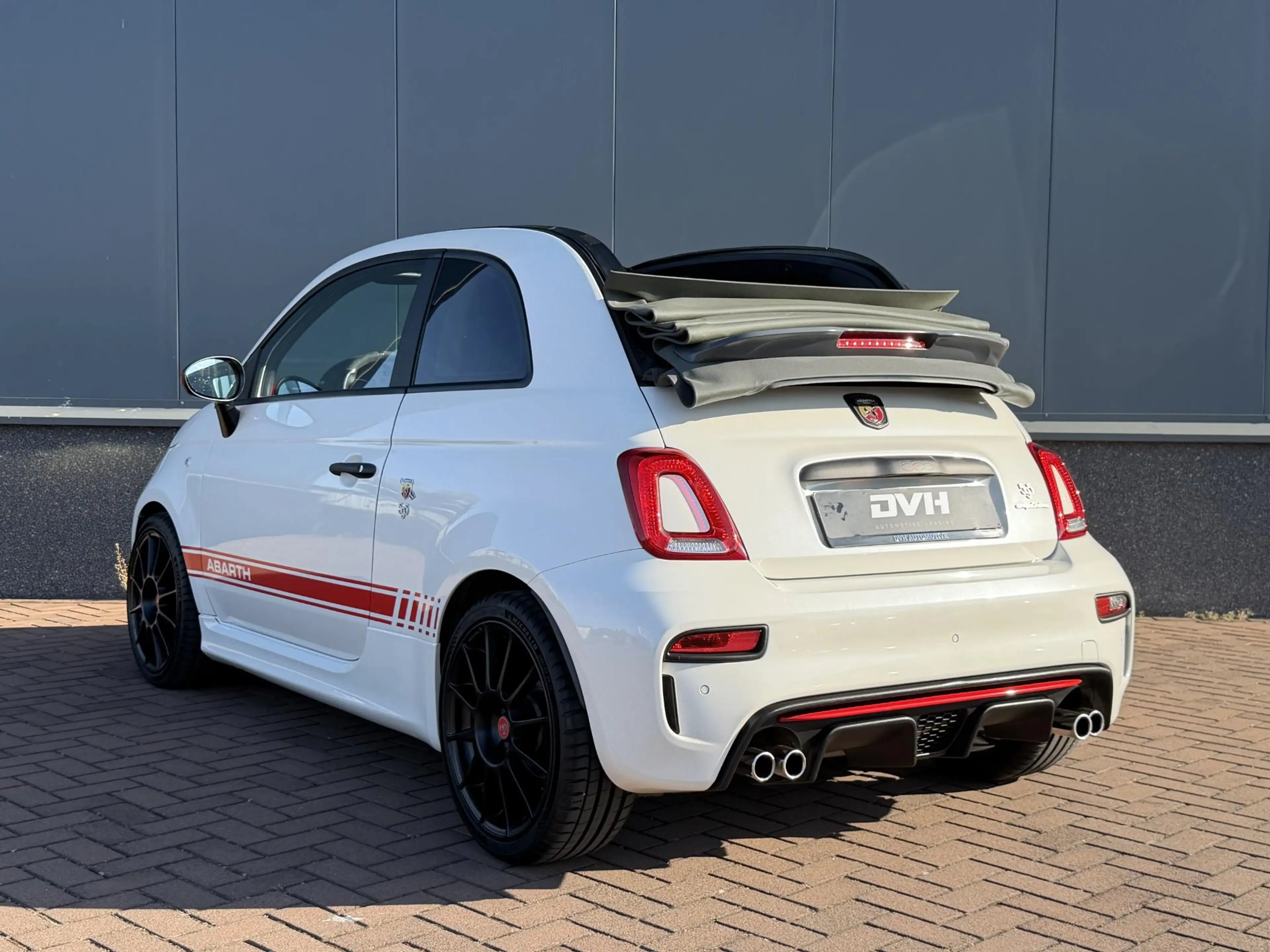 Abarth 595C 1.4 T-Jet Competizione BEATS | CARBON | BI-XENON — photo 6