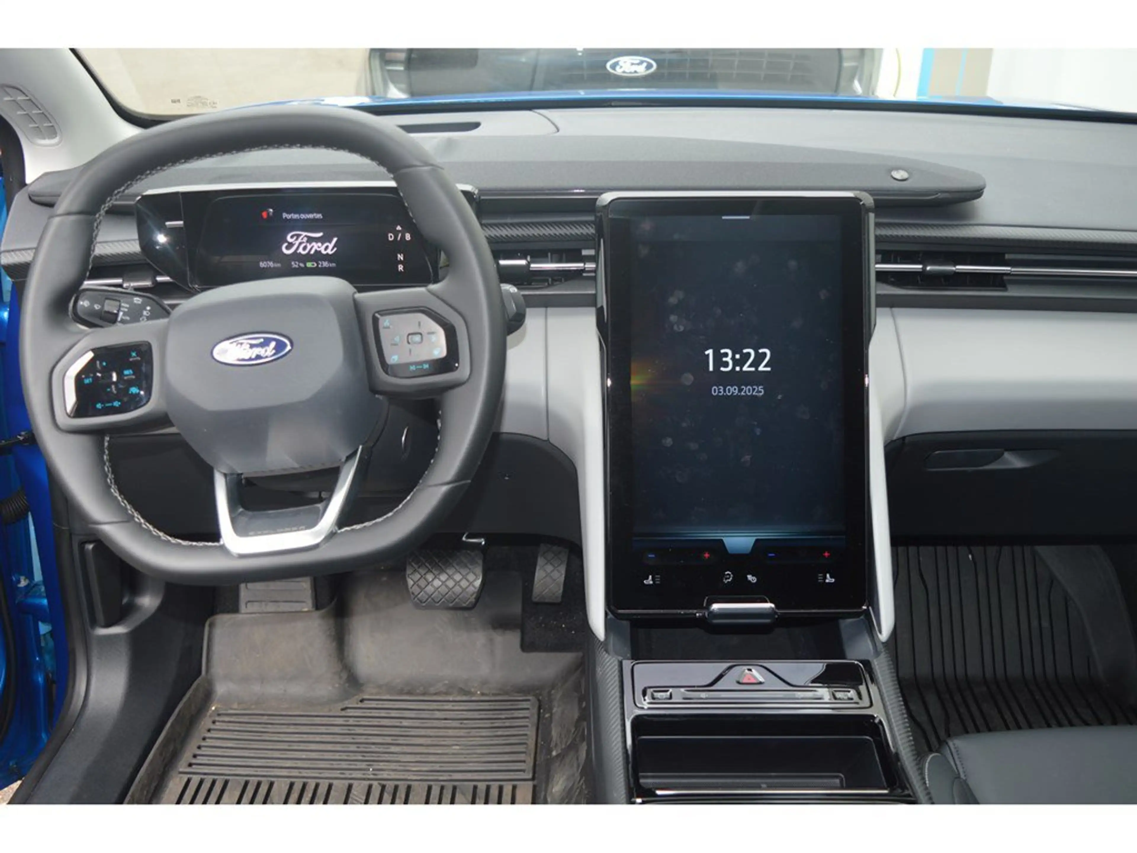 Ford Explorer Explorer Premium 79kWh Extended Range AWD 340ch/250kW - A1 — photo 7