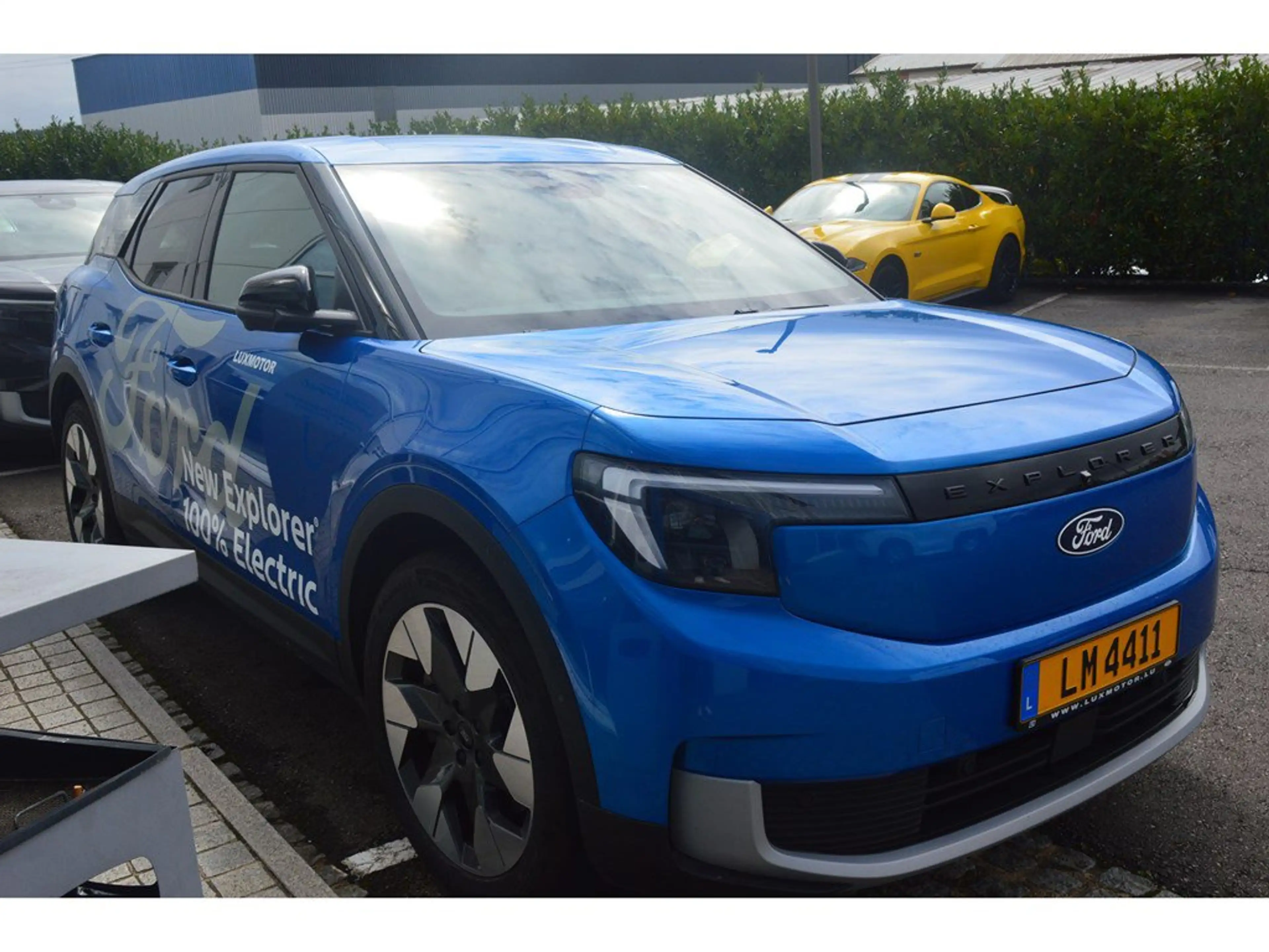 Ford Explorer Explorer Premium 79kWh Extended Range AWD 340ch/250kW - A1 — photo 2