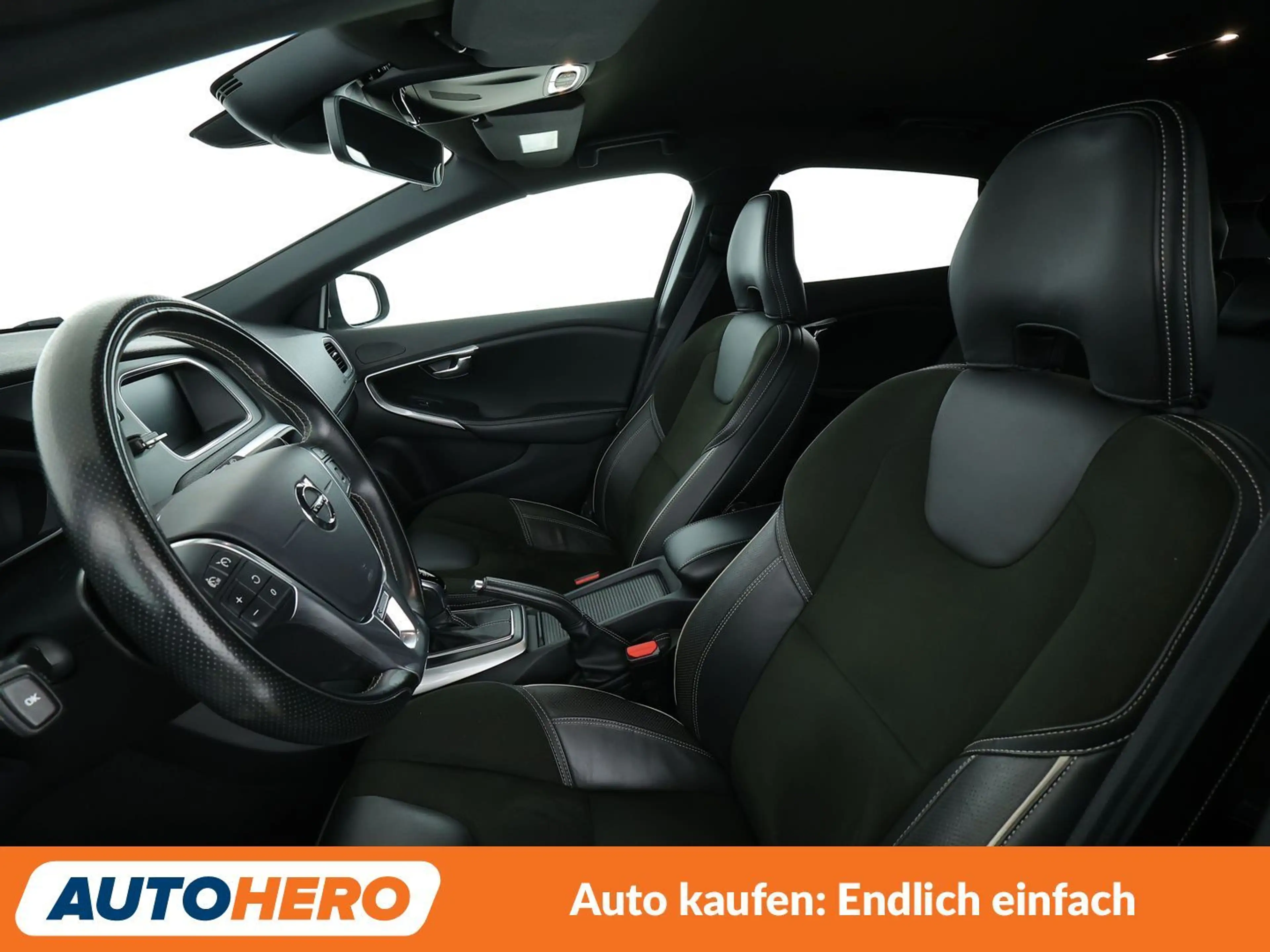 Volvo V40 1.5 R-Design Aut*NAVI*TEMPO*CAM*PDC*SHZ* — photo 10
