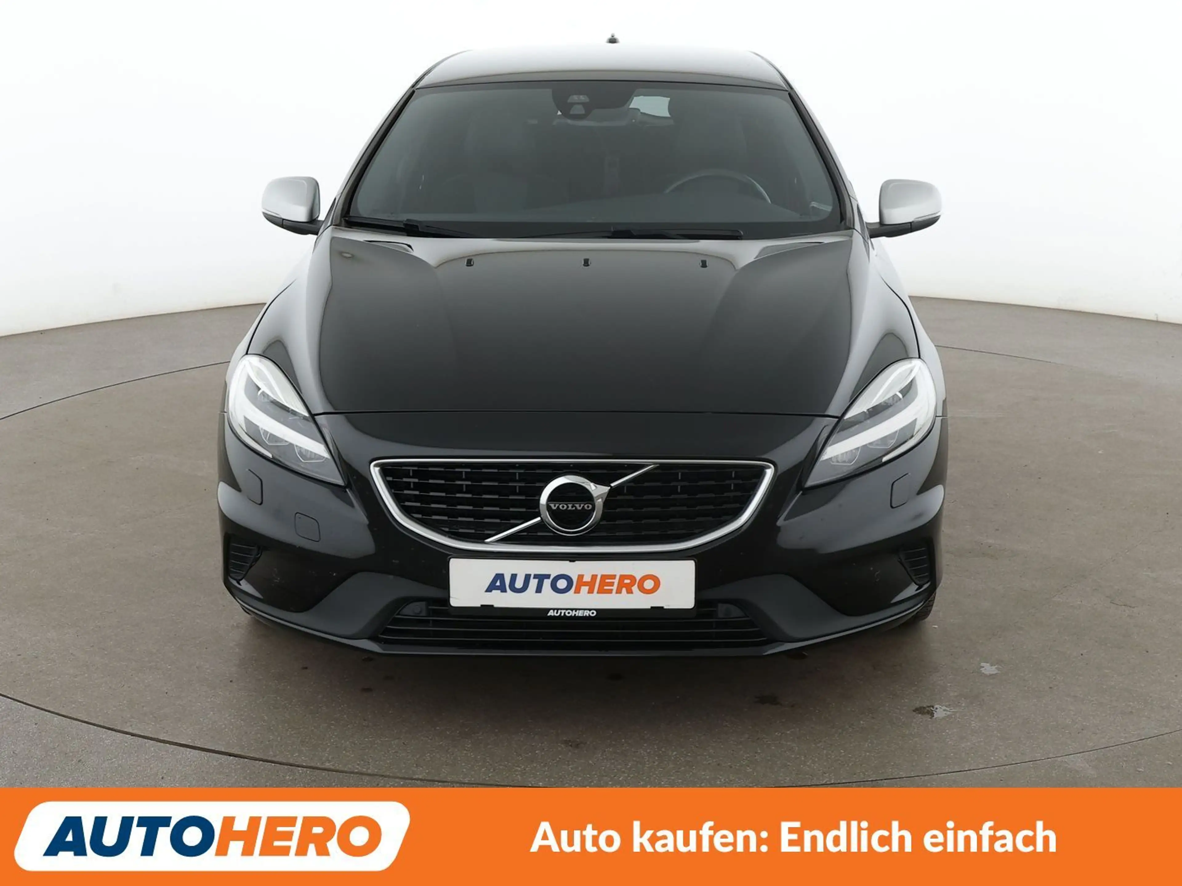 Volvo V40 1.5 R-Design Aut*NAVI*TEMPO*CAM*PDC*SHZ* — photo 9