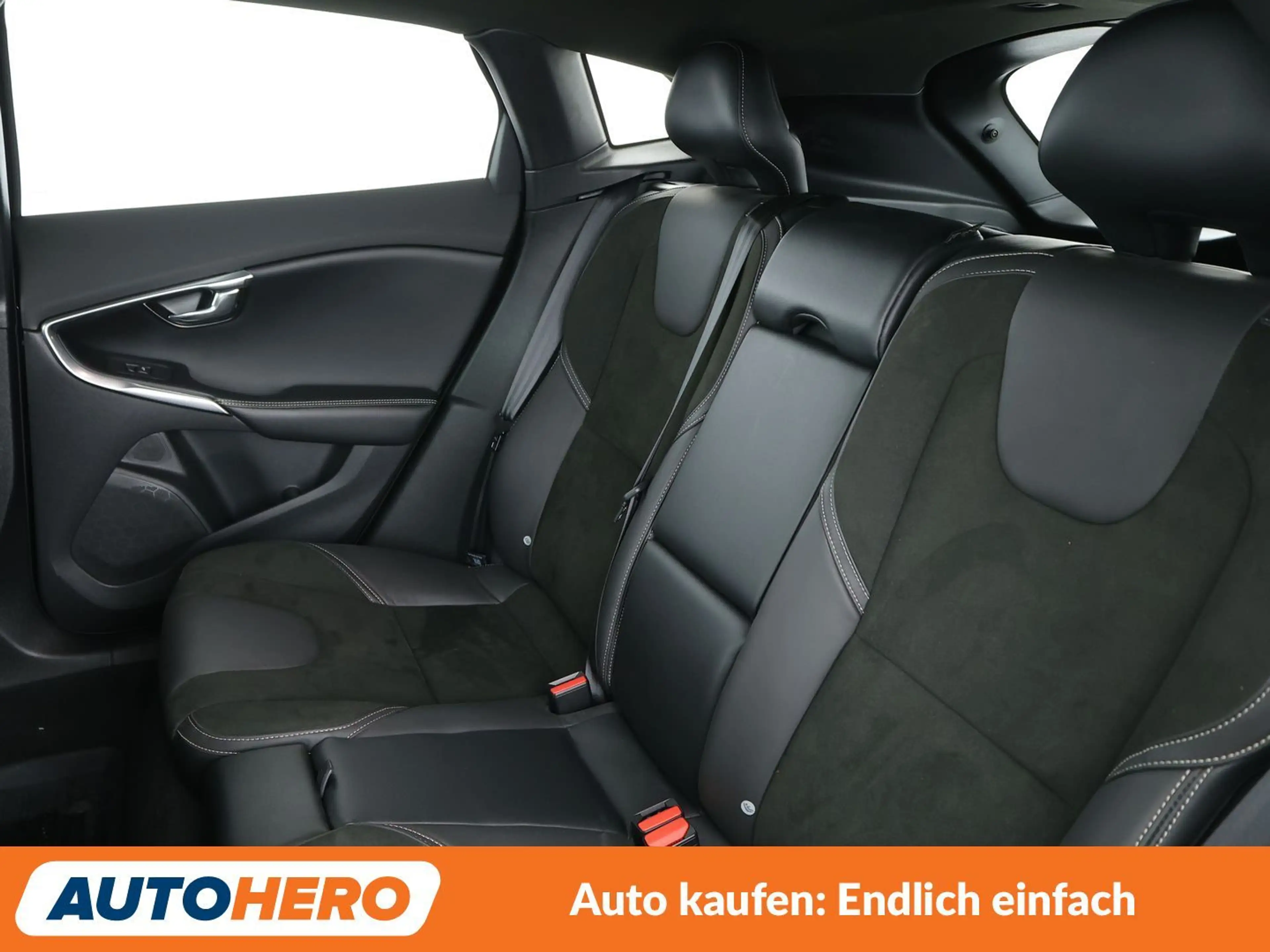 Volvo V40 1.5 R-Design Aut*NAVI*TEMPO*CAM*PDC*SHZ* — photo 14