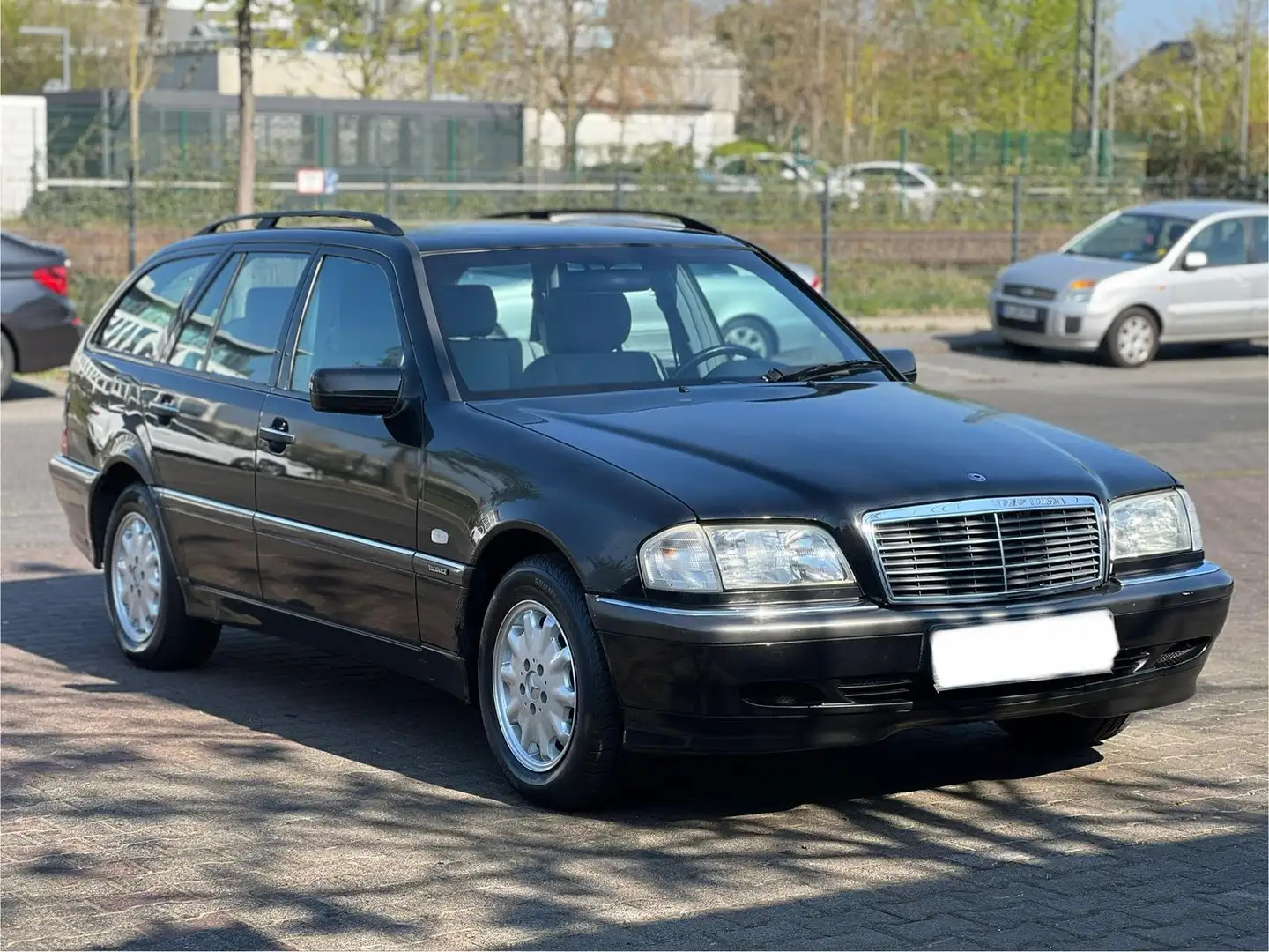 Mercedes-Benz C 200 K (T) Aut. ELEGANCE -2.HAND-AHK-TEMP.-SHZ-KLIMA- Negro - 1