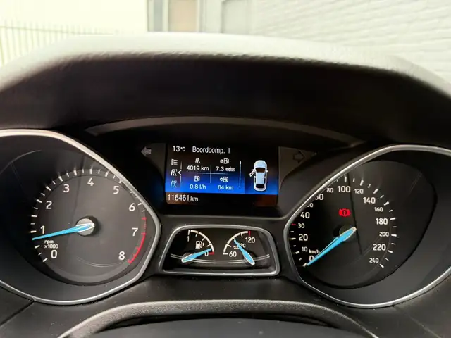 Ford Focus view 27