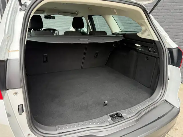 Ford Focus view 17