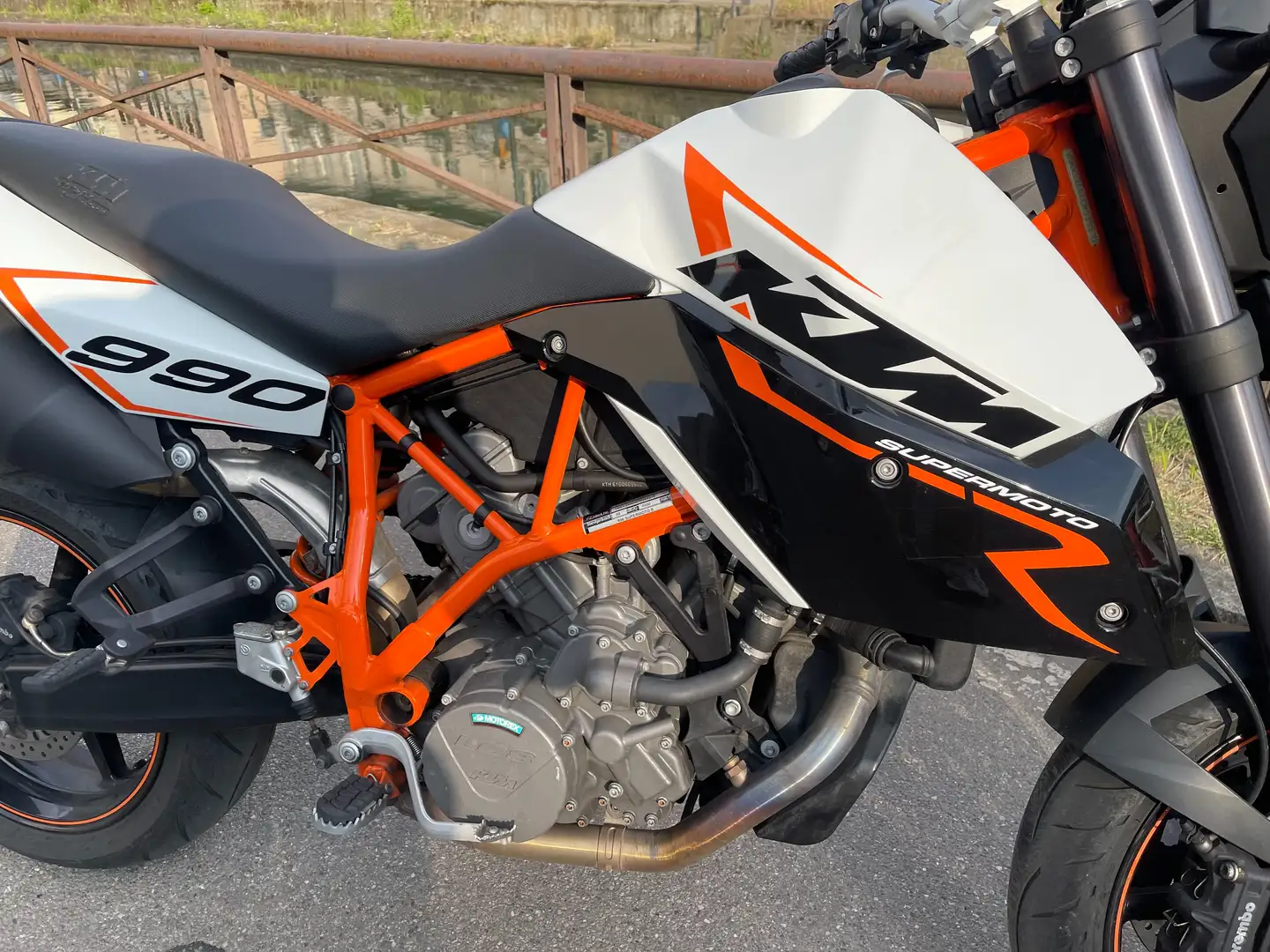 KTM 990 Supermoto SMR R ABS - 2