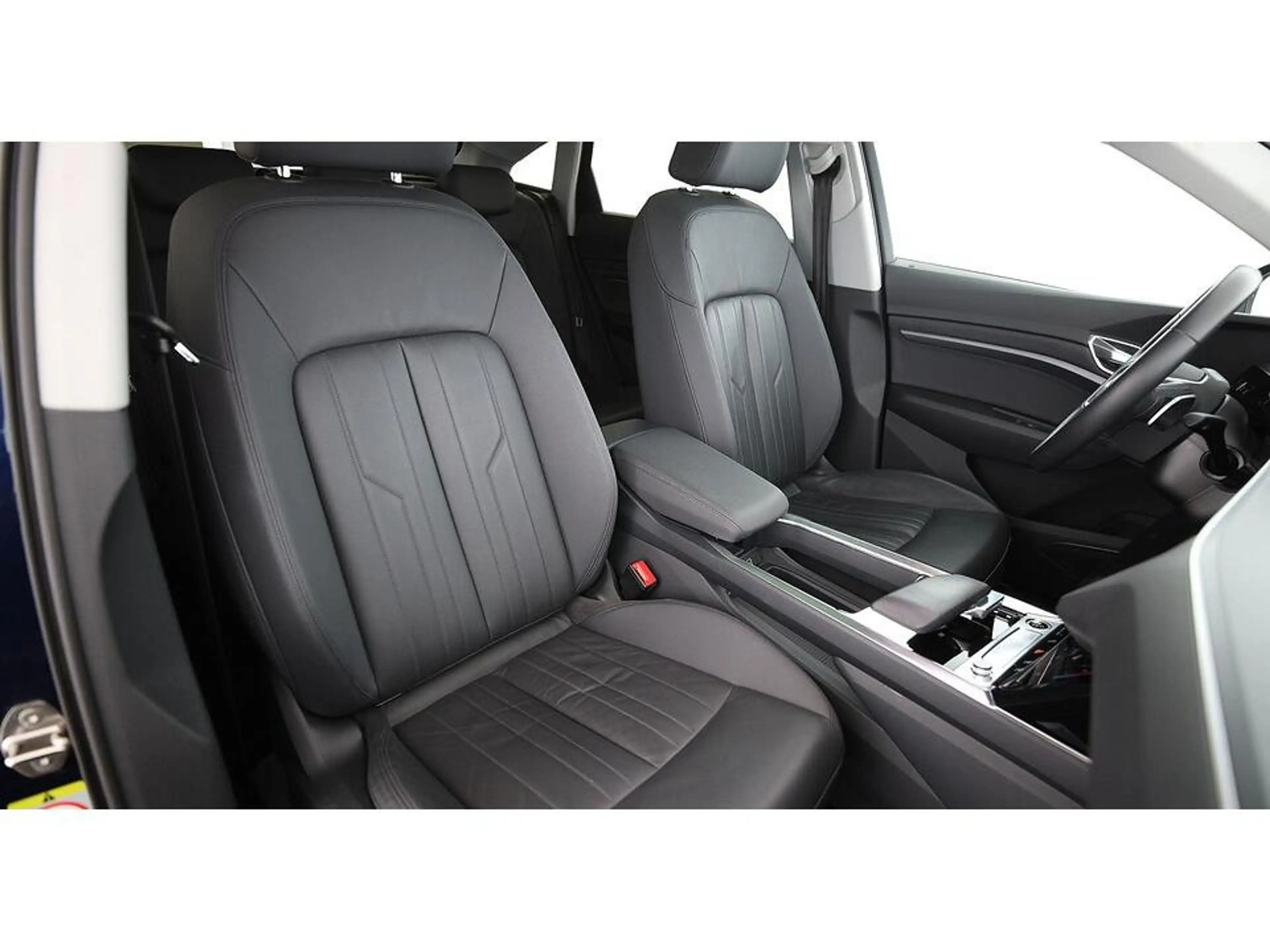 Audi e-tron SB 50 quattro advanced 71kWh Aut LED SKY — photo 14