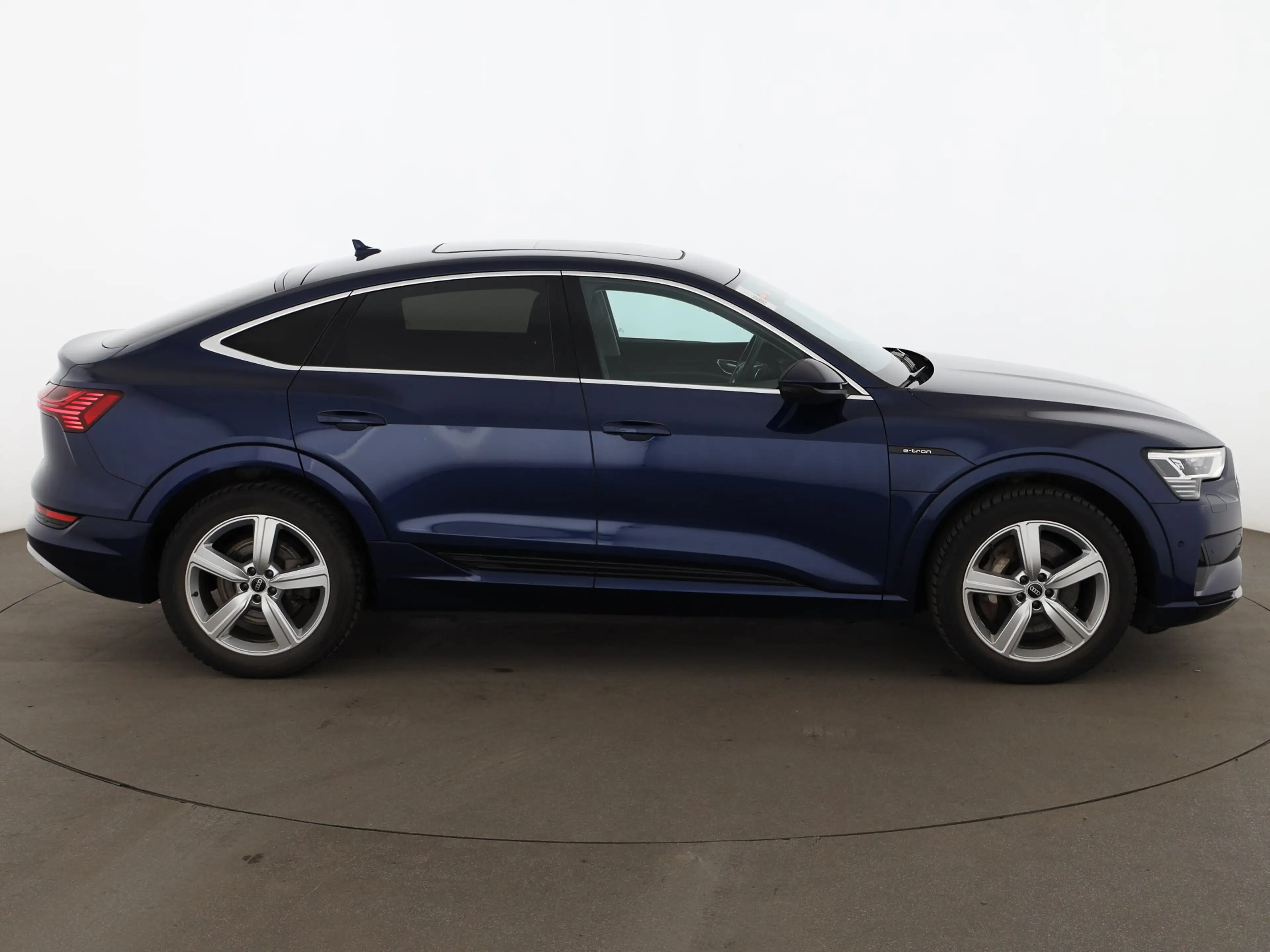 Audi e-tron SB 50 quattro advanced 71kWh Aut LED SKY — photo 4