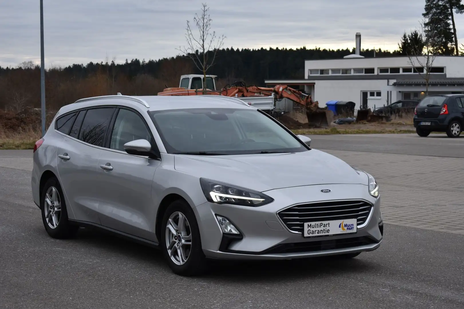 Ford Focus 1.5EcoBlue*Automatik*LED*Kamera*AHK Silber - 1