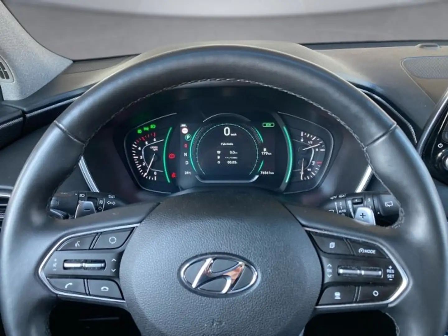 Hyundai SANTA FE 2,2 CRDi 4WD AT GLS Schwarz - 2