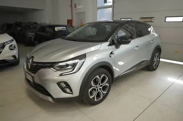 Renault Captur view 5