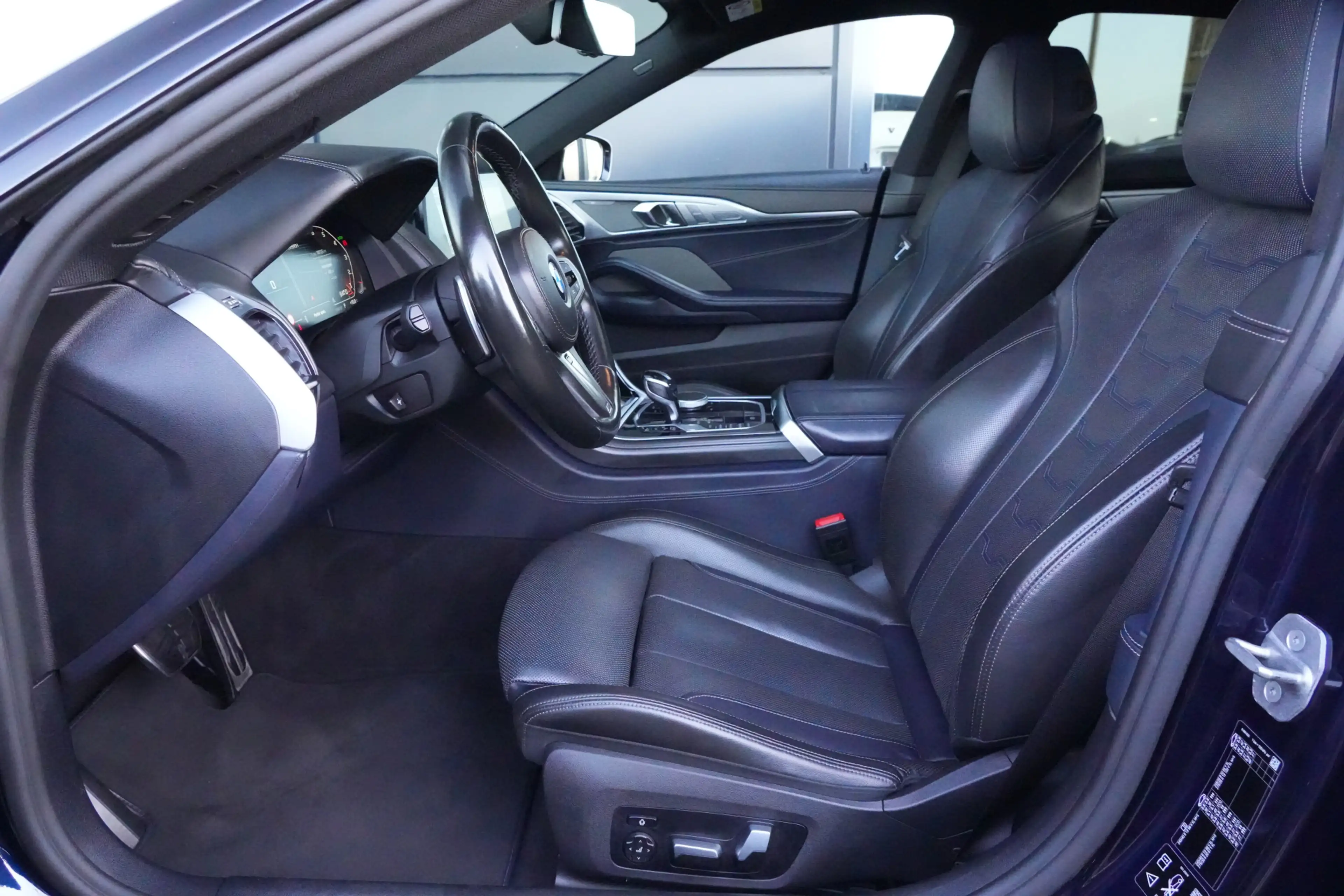 BMW M850 8-serie Gran Coupé M850i xDrive High Executive — photo 10