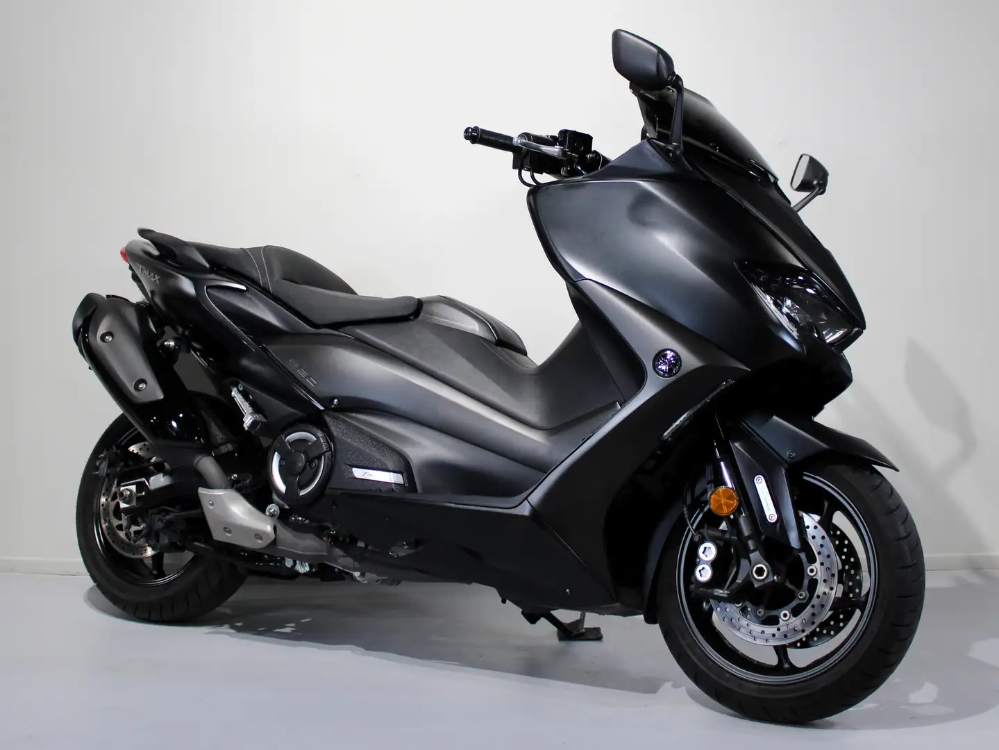 Yamaha TMAX 560 - 2