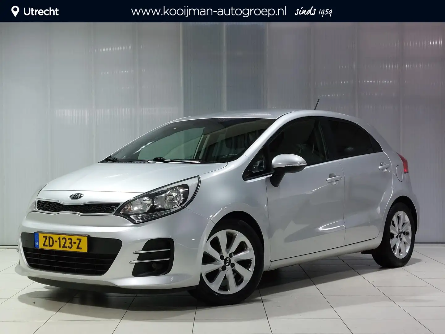 Kia Rio 1.2 CVVT DynamicLine LM velgen , stoelverwarming, Grau - 1