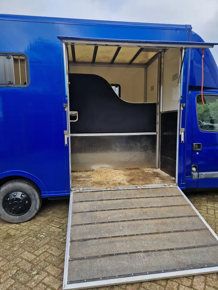 Renault Master T35 2.8dTi L3H2, foto 6