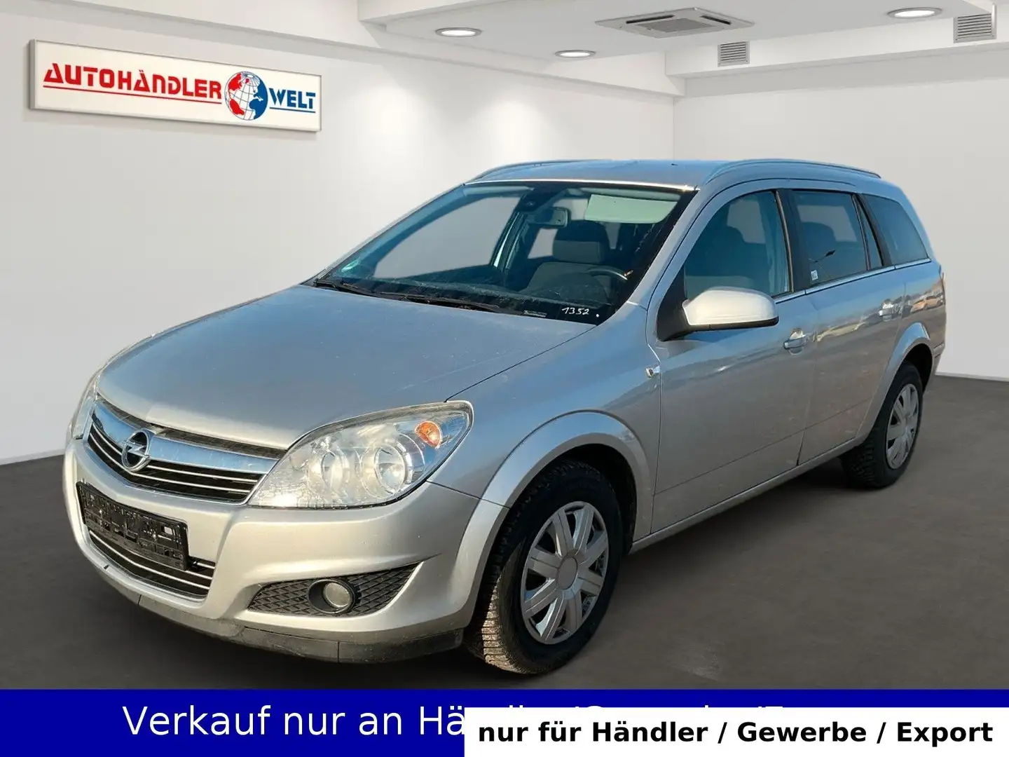 Opel Astra H Caravan 1.6 Edition Silber - 1