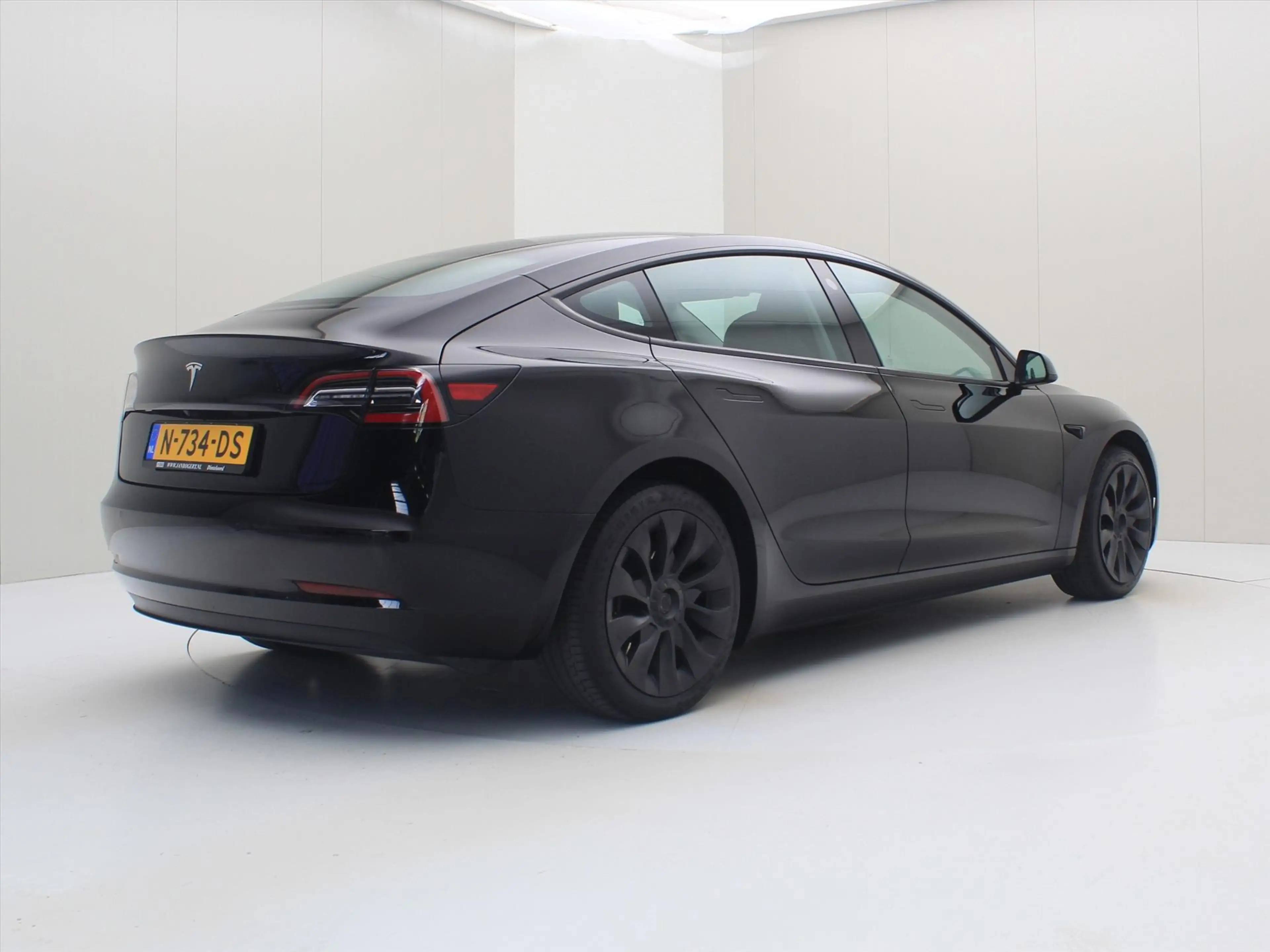 Tesla Model 3 Standard RWD Plus FACELIFT 90,6% SoH [ AUTOPILOT+L — photo 2
