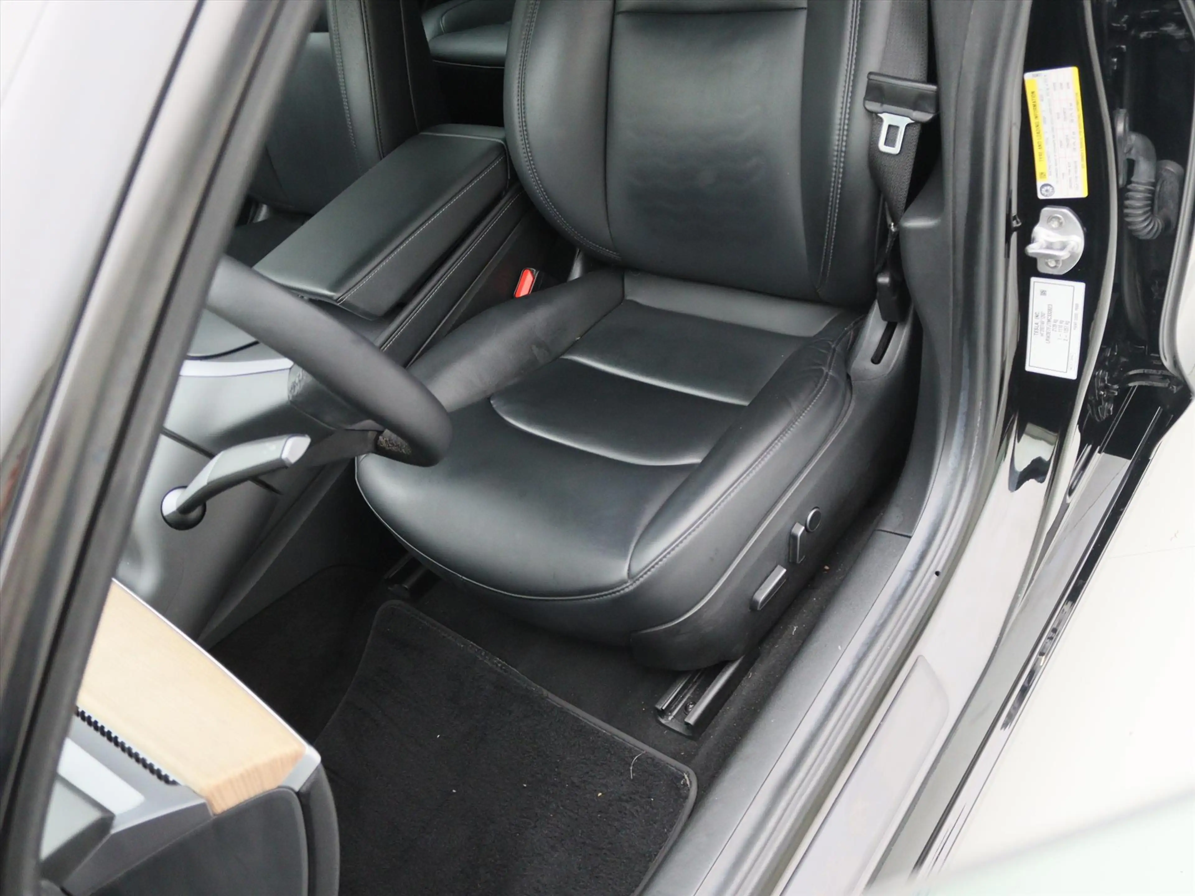 Tesla Model 3 Standard RWD Plus FACELIFT 90,6% SoH [ AUTOPILOT+L — photo 16