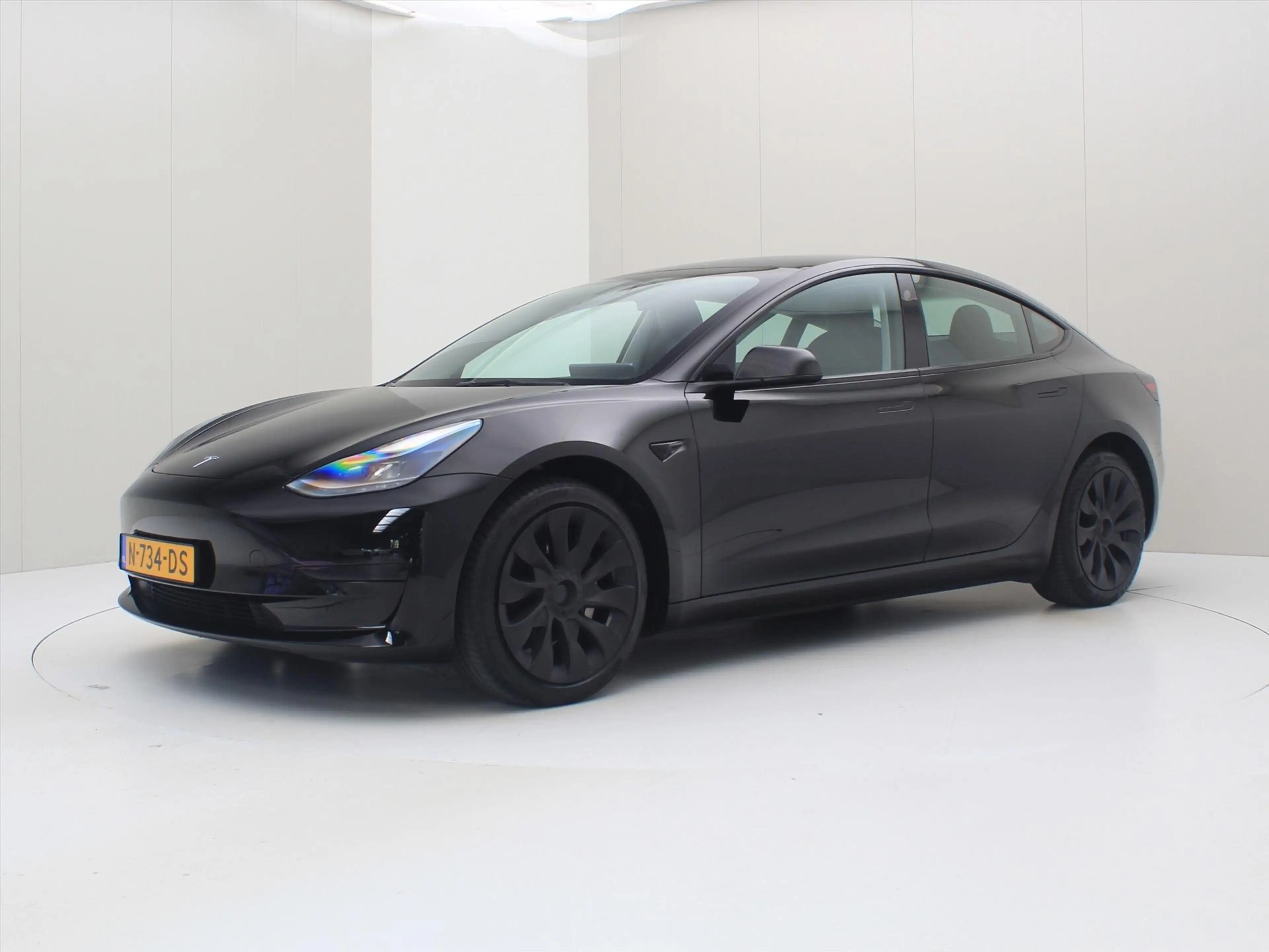Tesla Model 3 Standard RWD Plus FACELIFT 90,6% SoH [ AUTOPILOT+L — photo 7