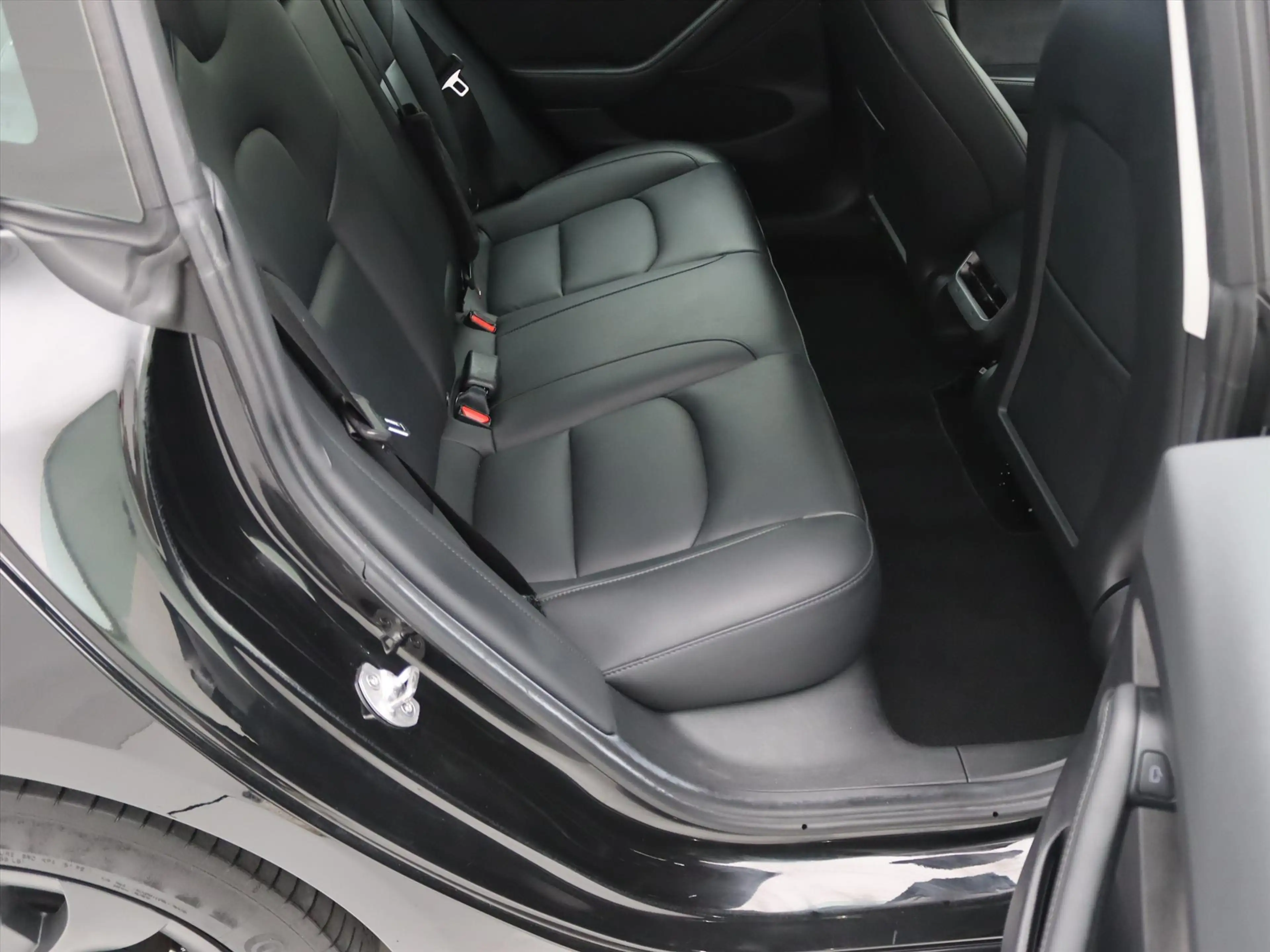 Tesla Model 3 Standard RWD Plus FACELIFT 90,6% SoH [ AUTOPILOT+L — photo 13