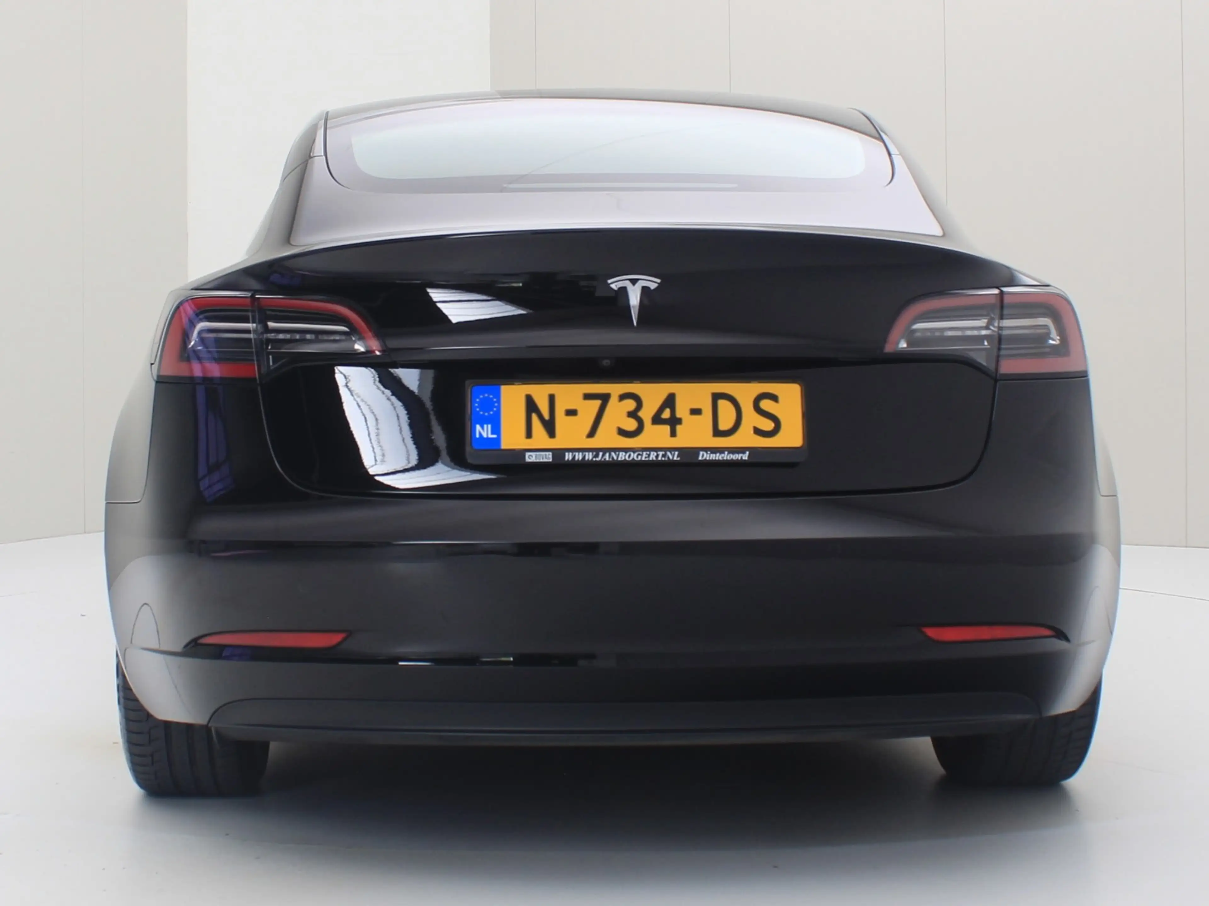 Tesla Model 3 Standard RWD Plus FACELIFT 90,6% SoH [ AUTOPILOT+L — photo 6