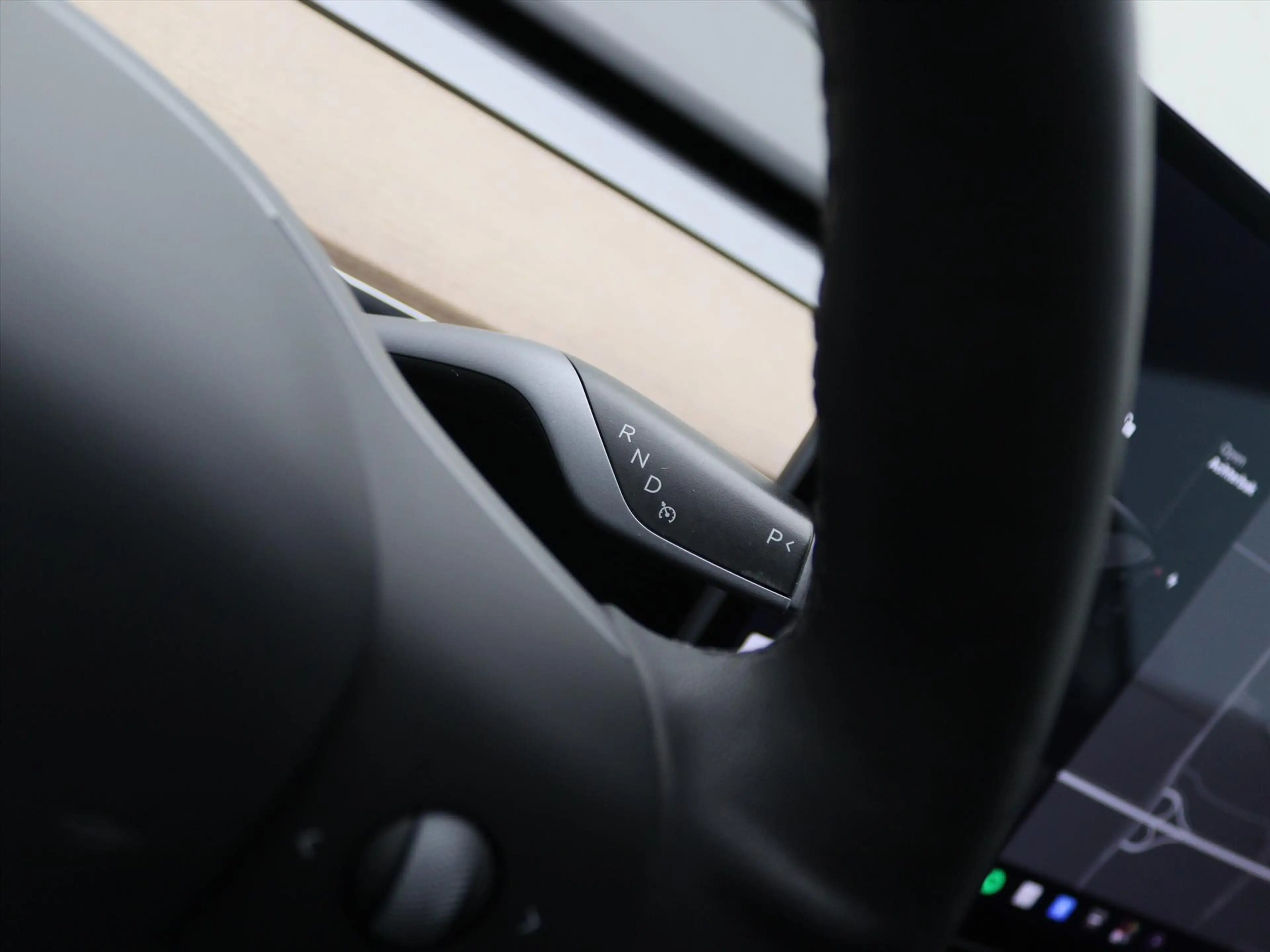 Tesla Model 3 Standard RWD Plus FACELIFT 90,6% SoH [ AUTOPILOT+L — photo 21