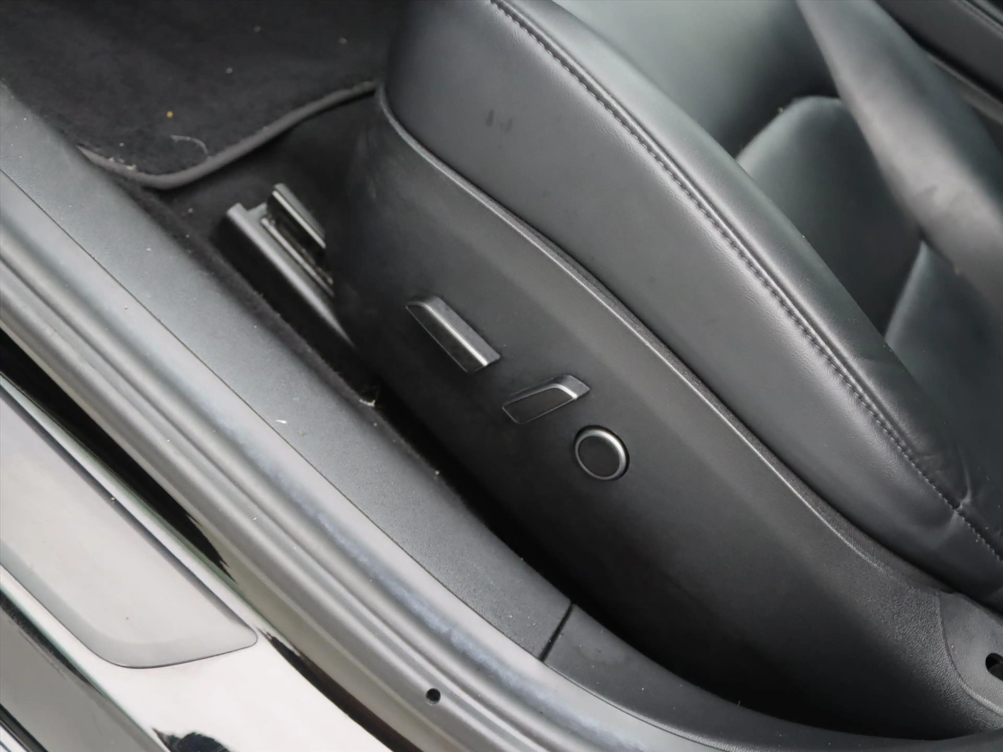 Tesla Model 3 Standard RWD Plus FACELIFT 90,6% SoH [ AUTOPILOT+L — photo 17