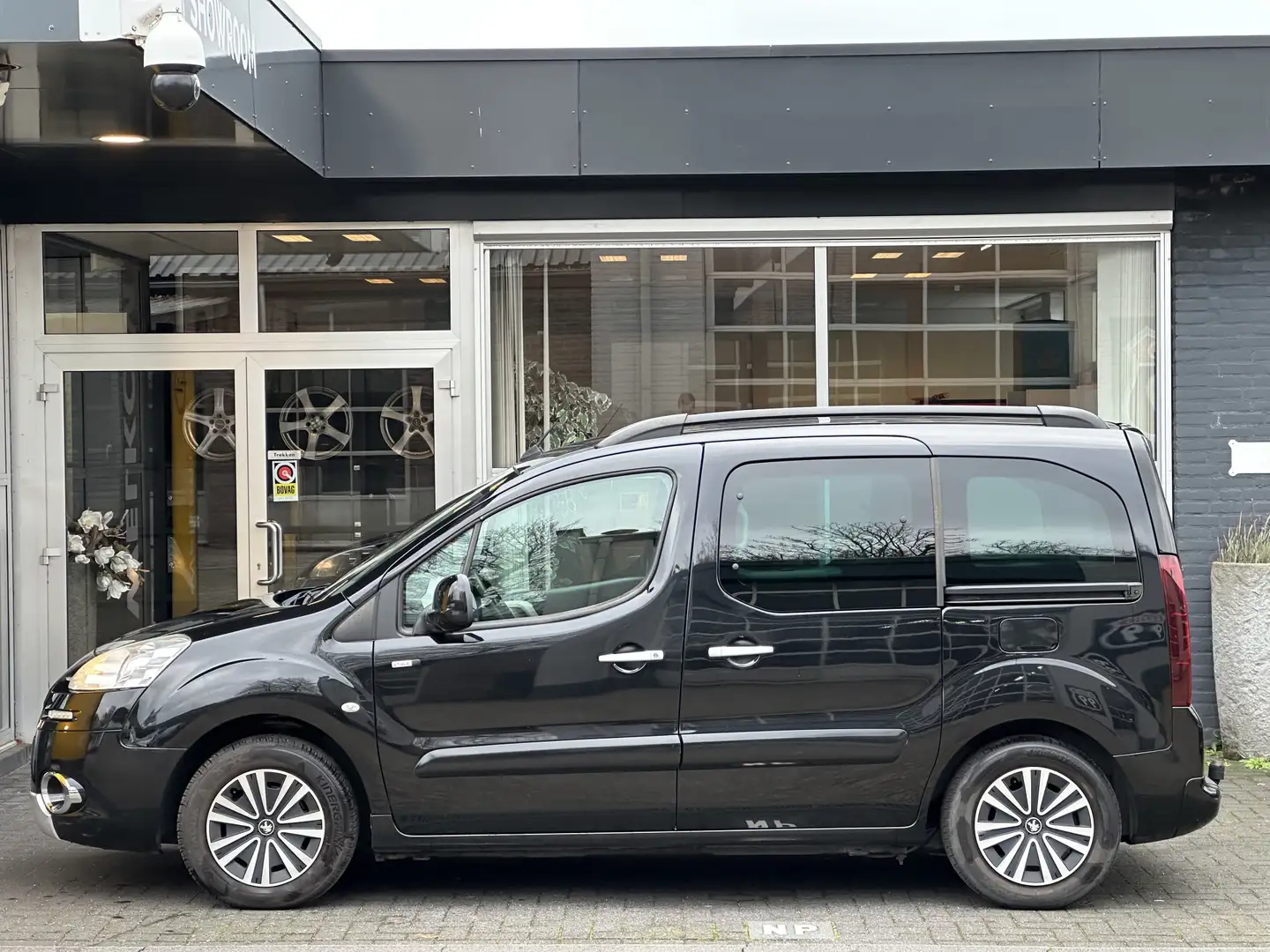 Peugeot Partner Tepee 1.6 VTi Style CRUISE / AIRCO / BLUETOOTH / N Schwarz - 2