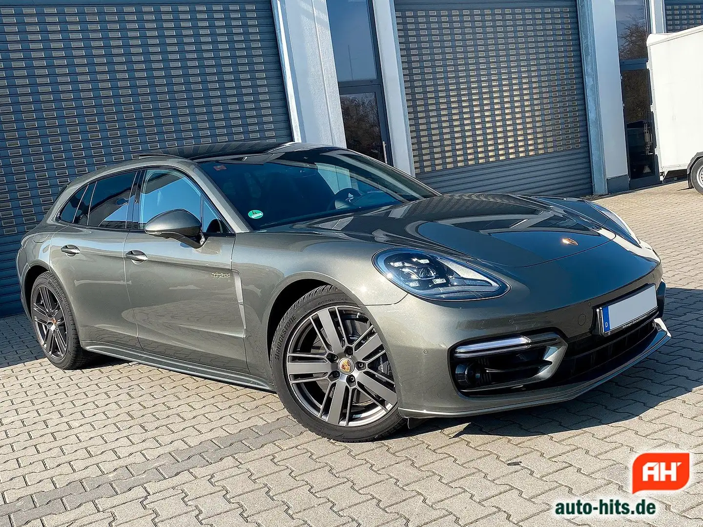 Porsche Panamera Sport Turismo 4 E-Hybrid *Approved* Verde - 1