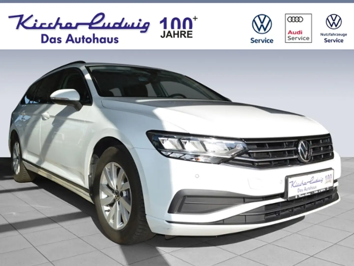 Volkswagen Passat Variant 2,0 TDI DSG Conceptline KAMERA AHK LED NAVI Wit - 1