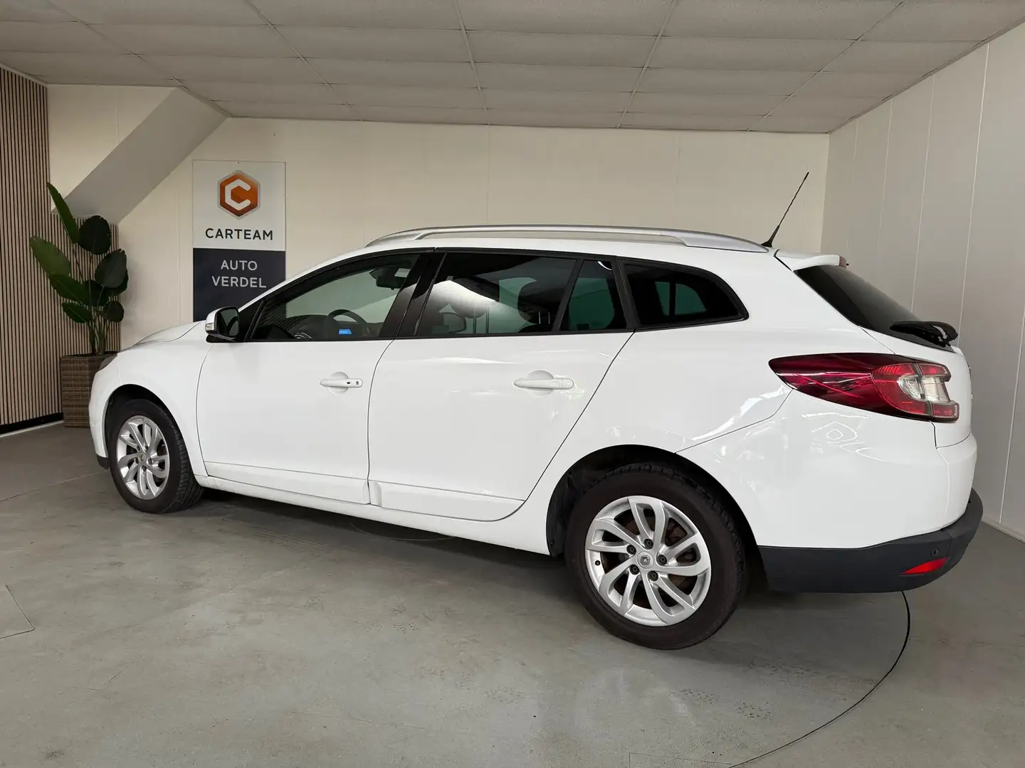 Renault Megane Estate 1.2 TCe Expression Airco, LMV, stoel verw. Wit - 2