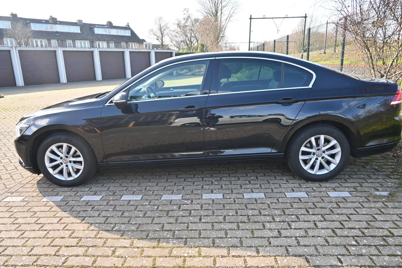 Volkswagen Passat Passat 1.4 TSI ACT Highline Zwart - 2