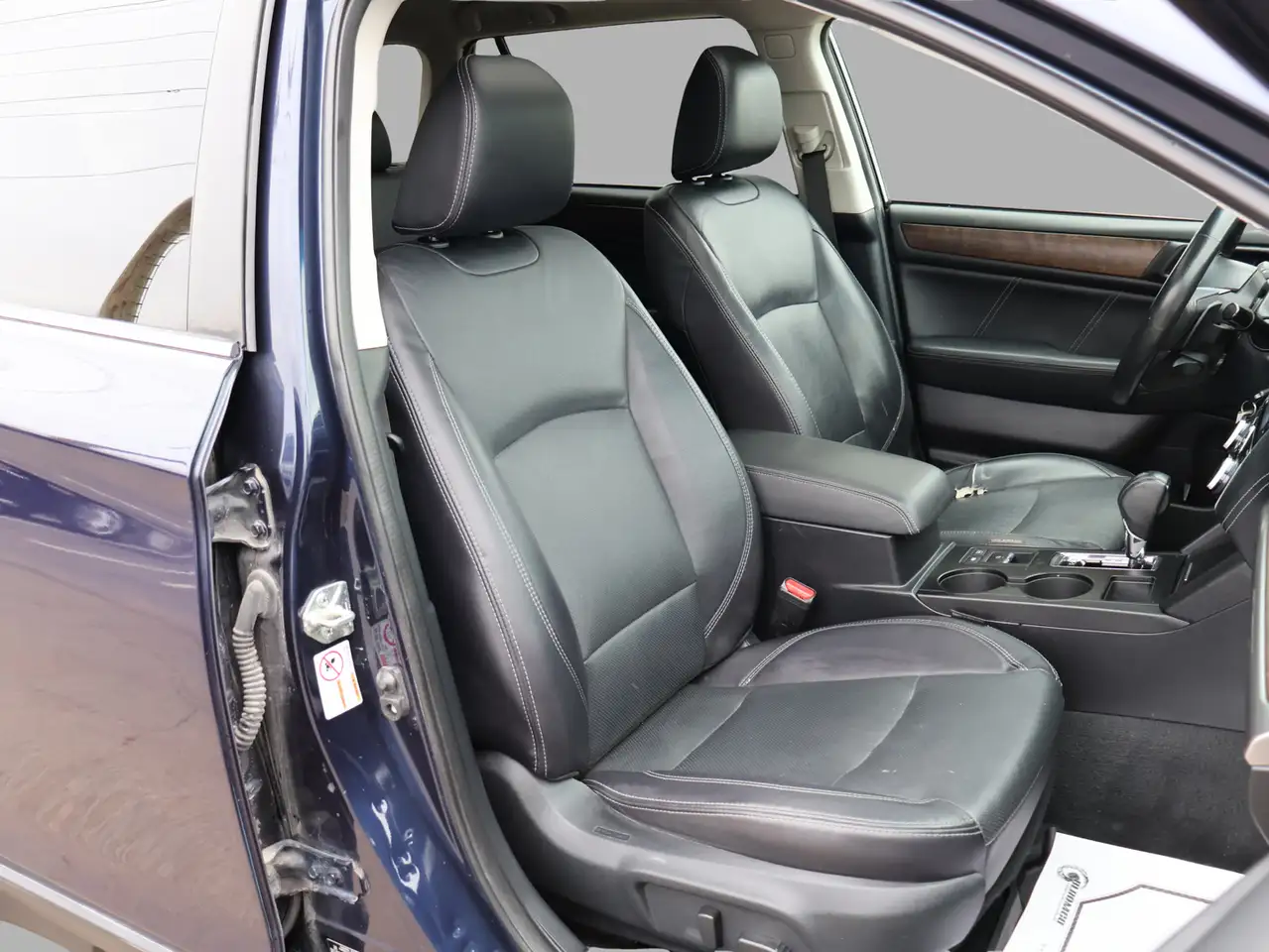 Subaru OUTBACK снимка Subaru OUTBACK