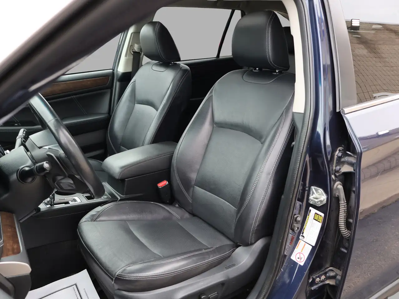 Subaru OUTBACK снимка Subaru OUTBACK